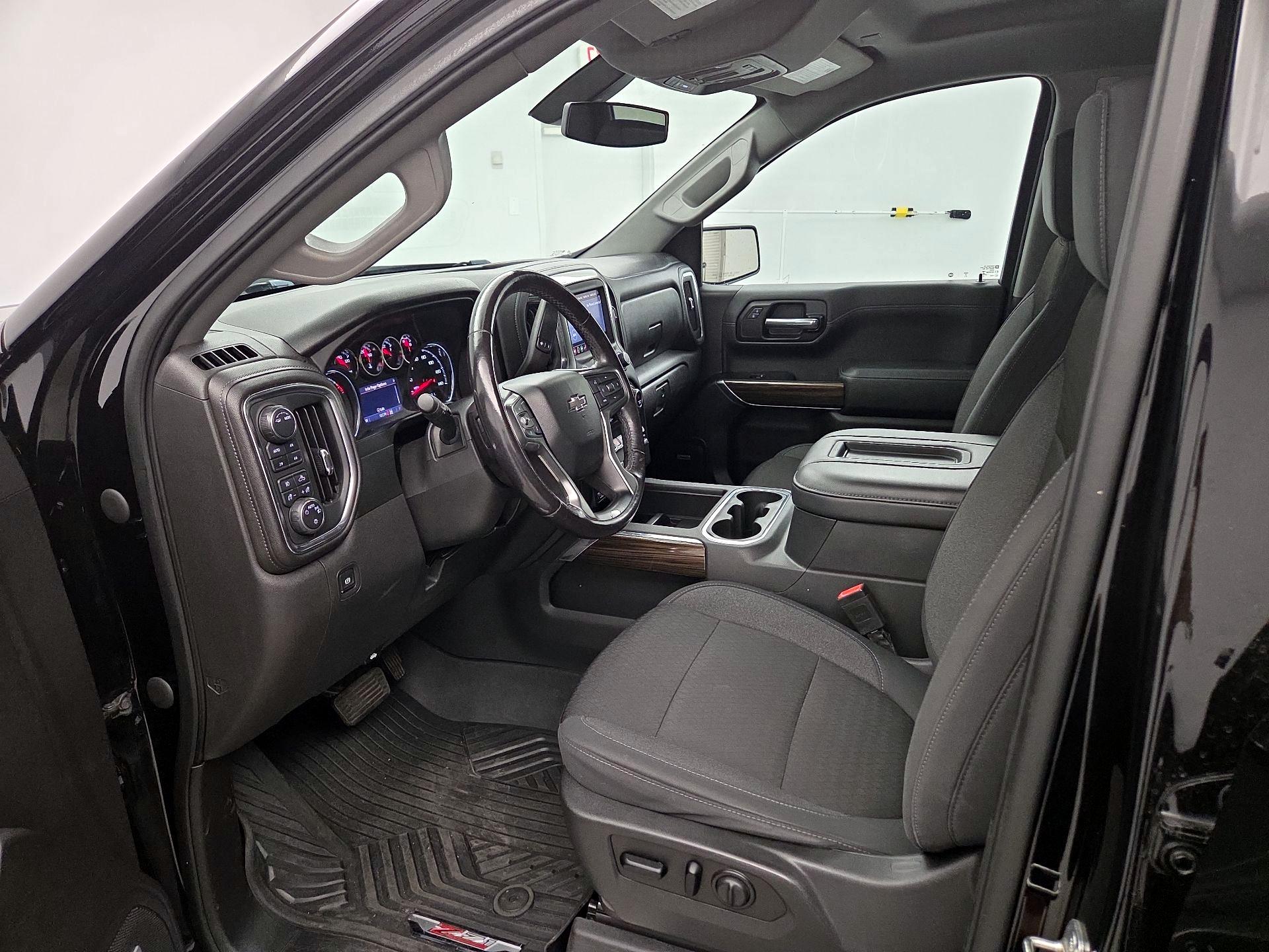 Thumbnail: 2020 Chevrolet Silverado 1500 - 11