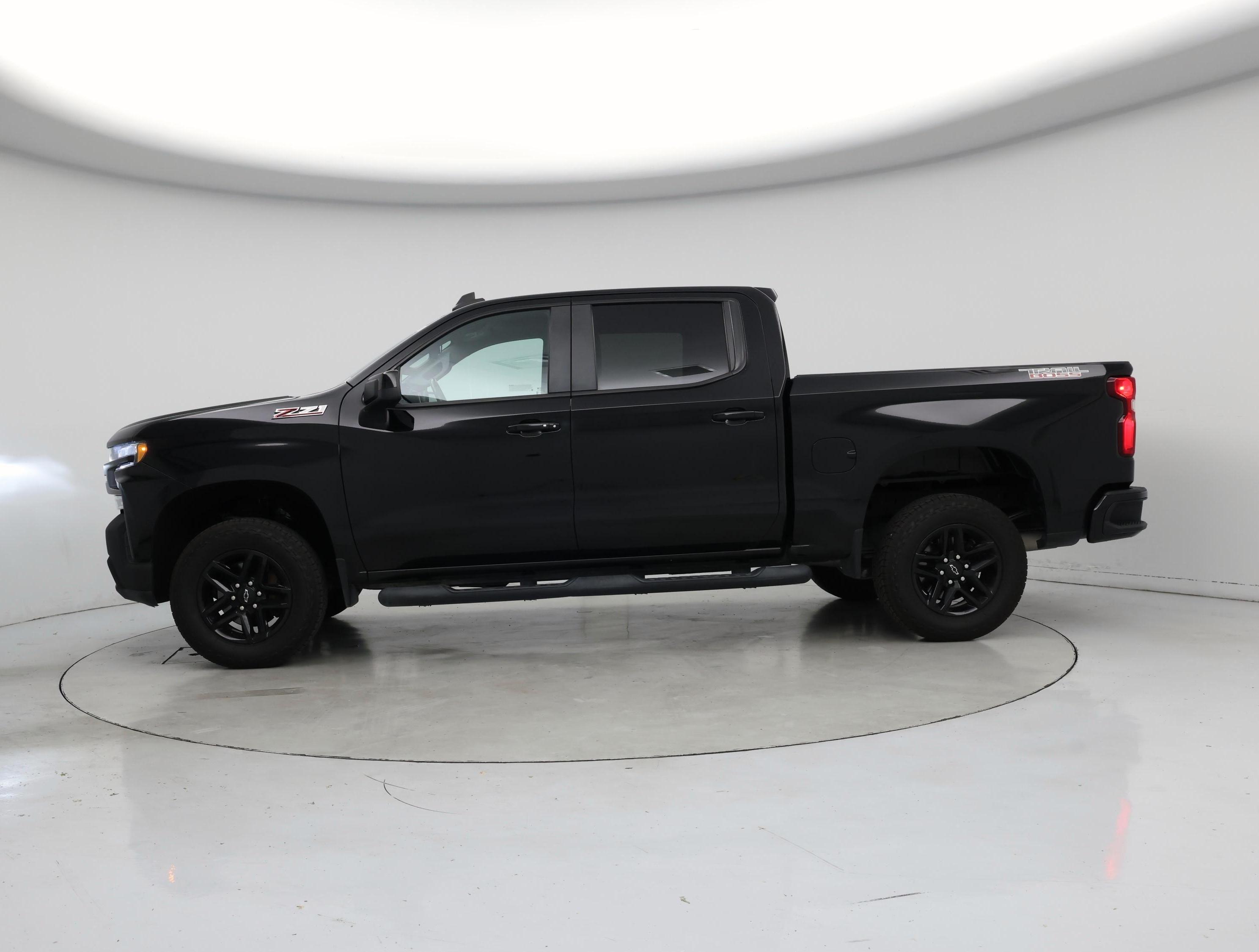 Thumbnail: 2020 Chevrolet Silverado 1500 - 3