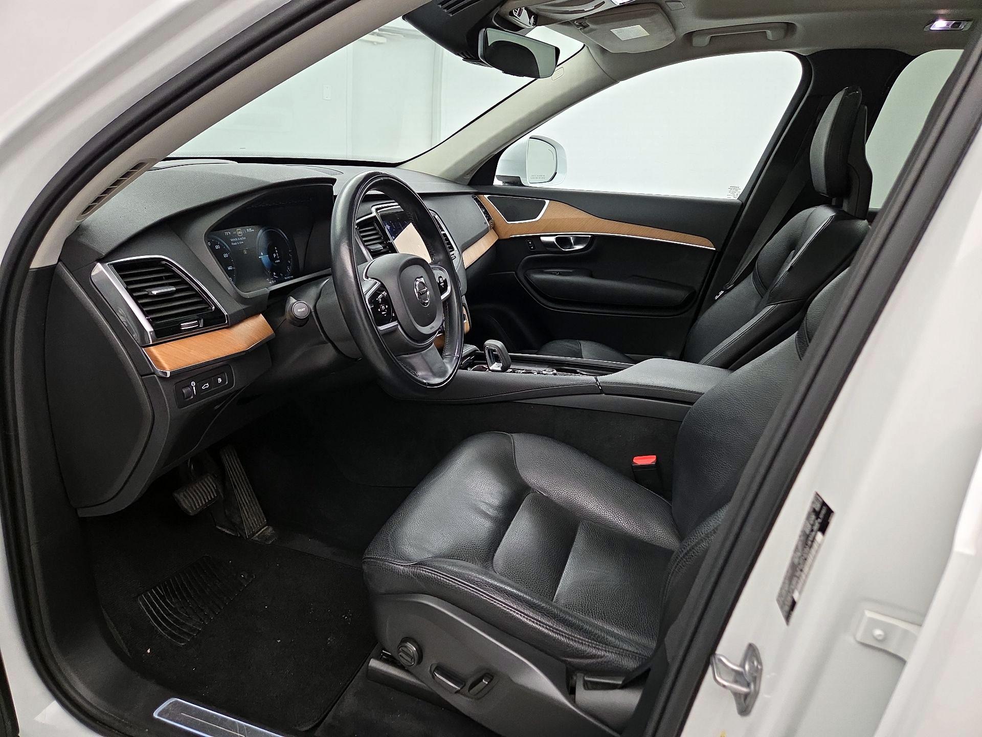 Thumbnail: 2022 Volvo XC90 - 11