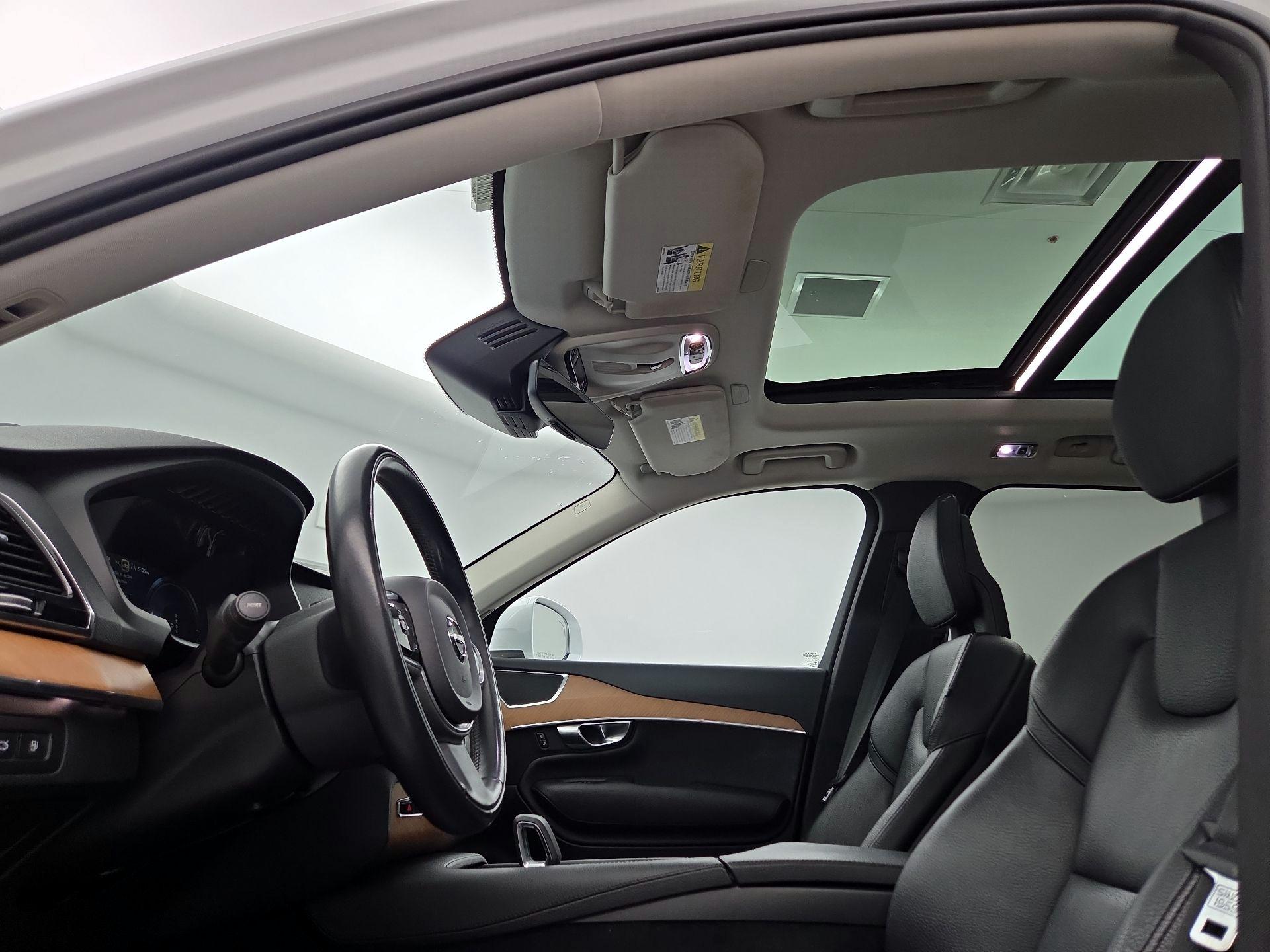 Thumbnail: 2022 Volvo XC90 - 19