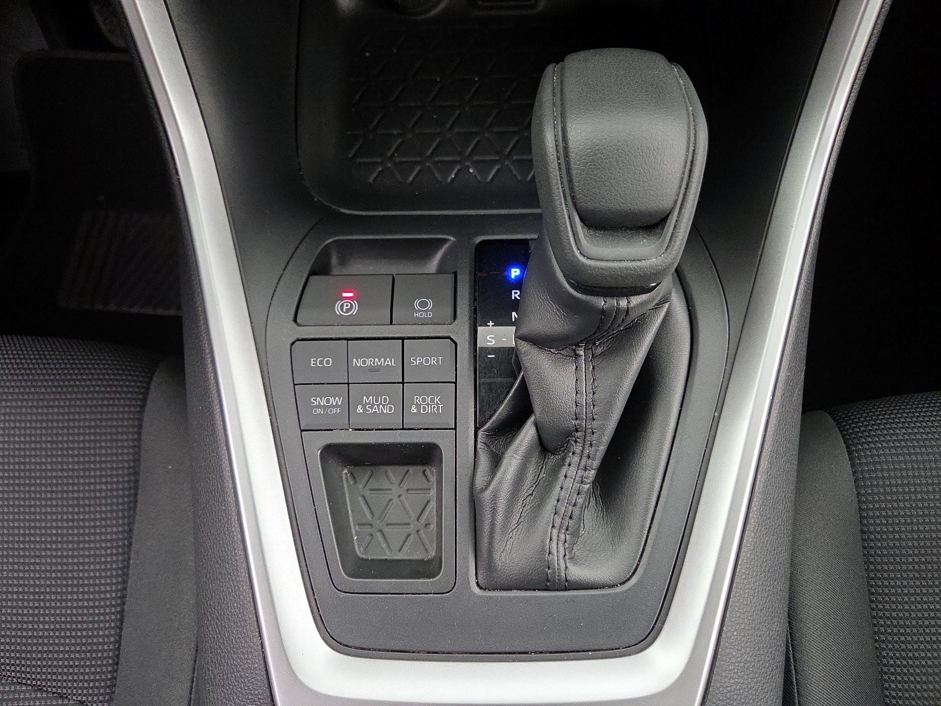 Thumbnail: 2019 Toyota RAV4 - 17