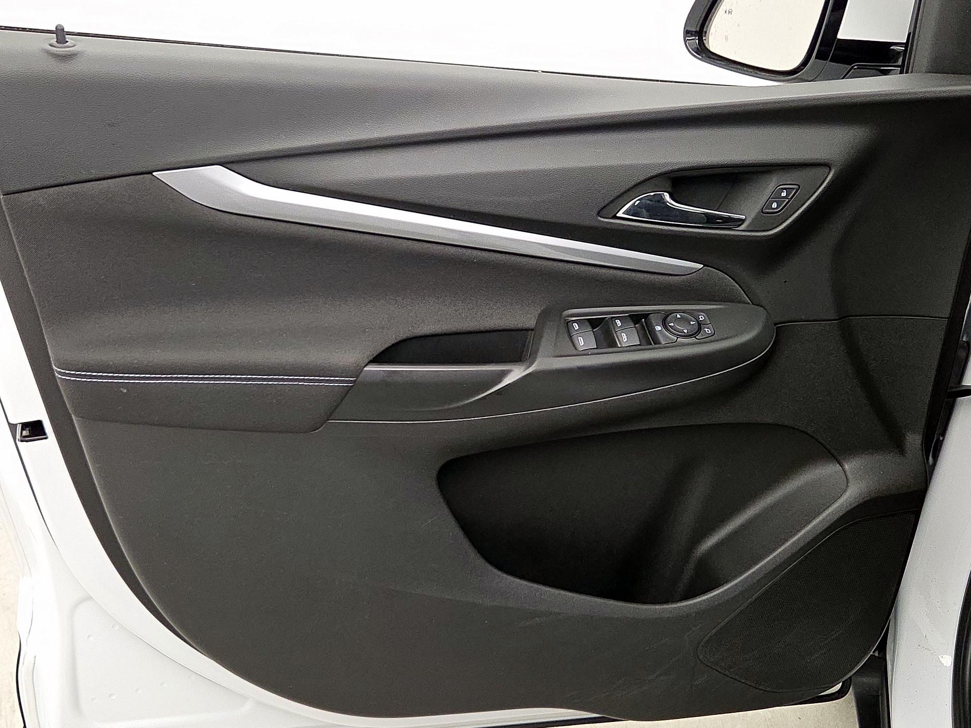 Thumbnail: 2023 Chevrolet Bolt EUV - 12