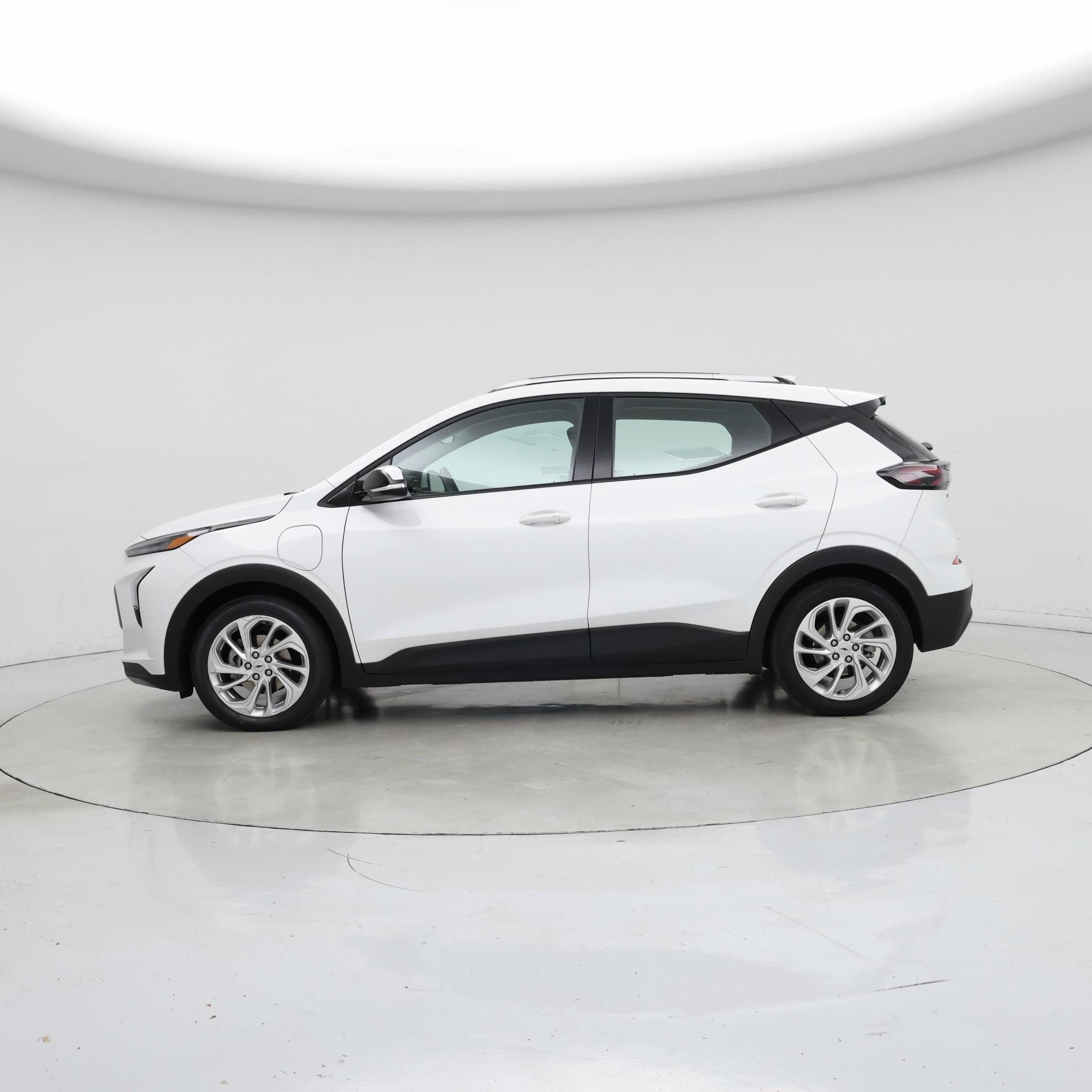 Thumbnail: 2023 Chevrolet Bolt EUV - 3