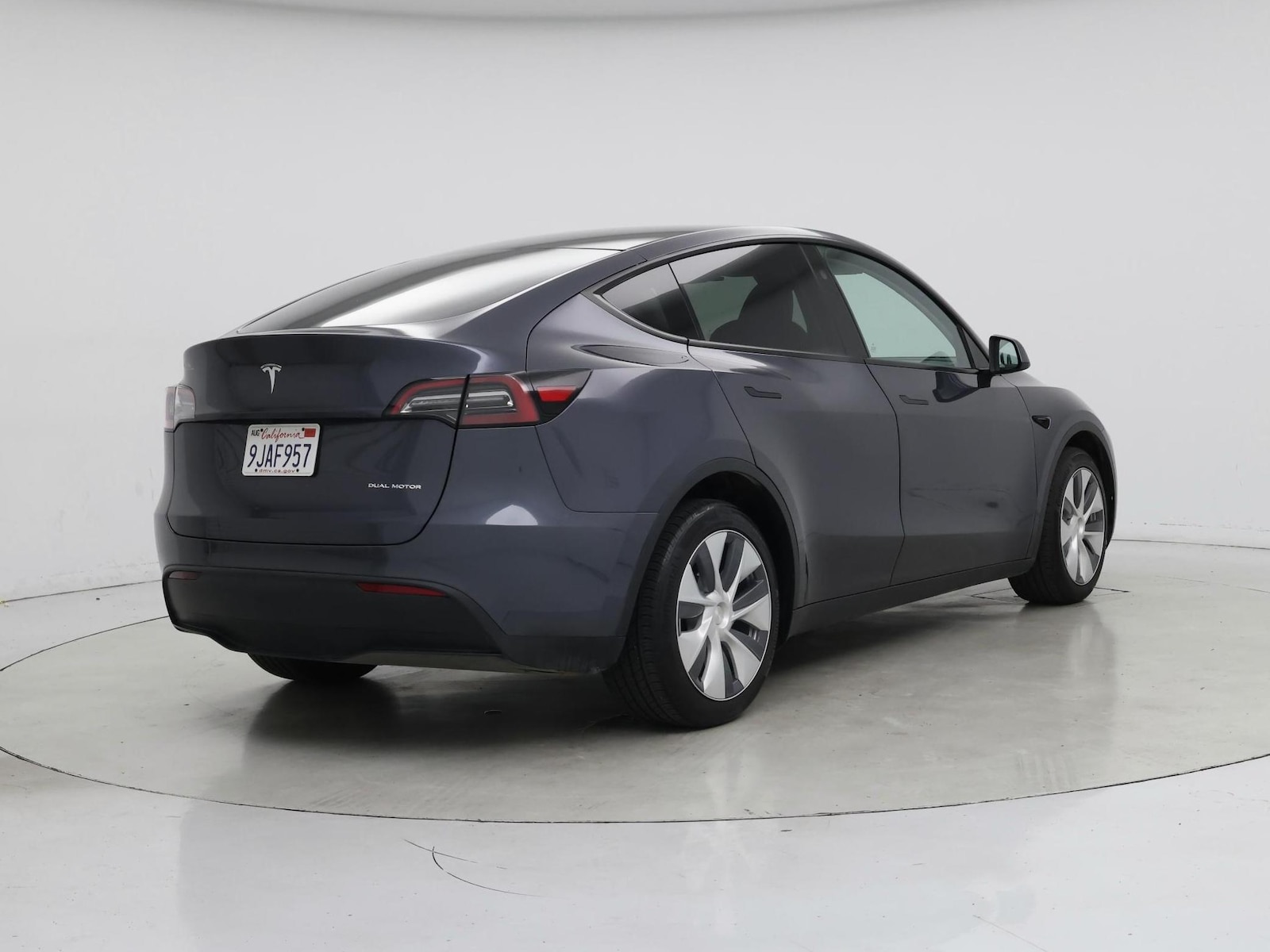 2023 Tesla Model Y Long Range - Photo 9