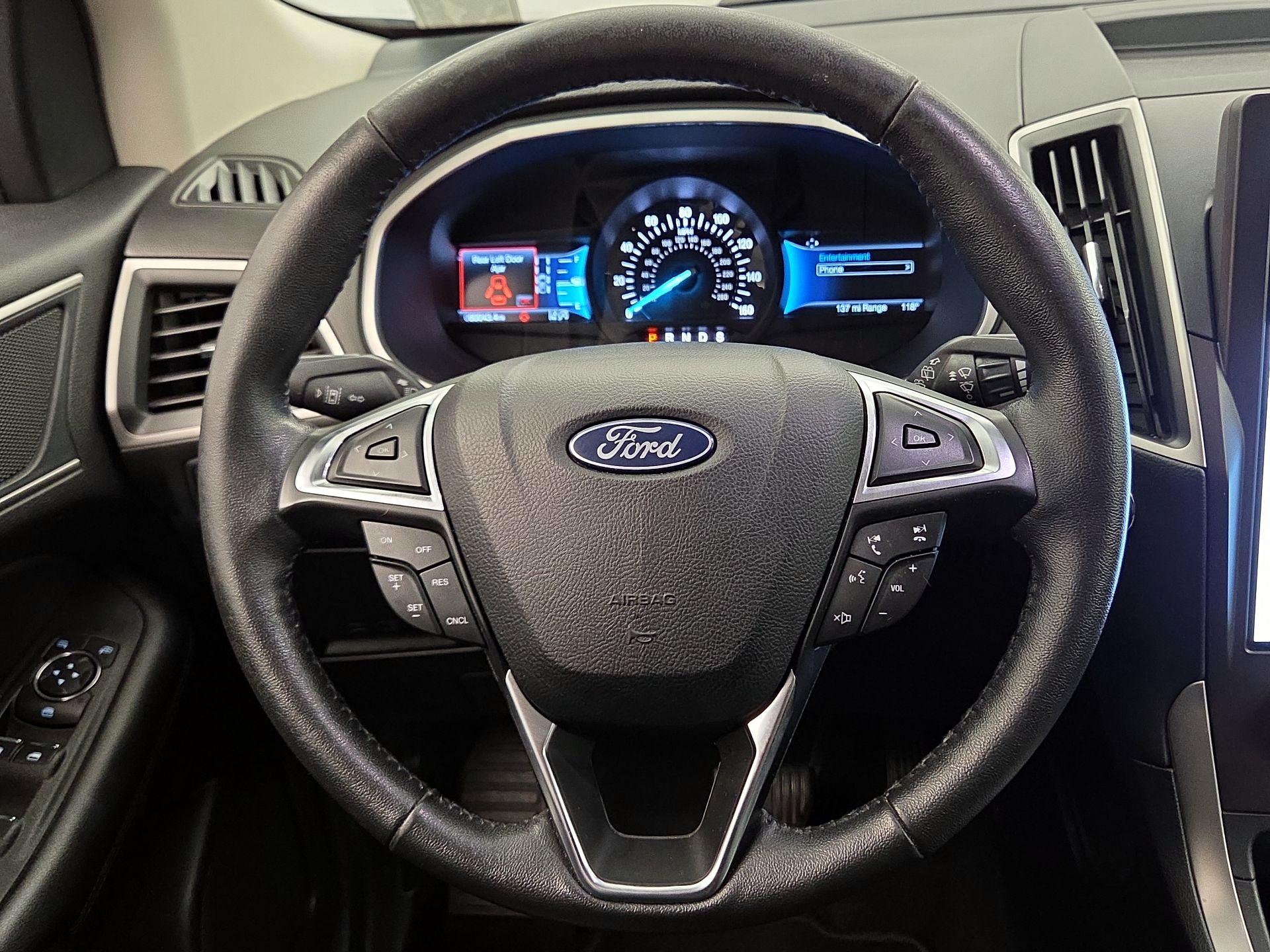 Thumbnail: 2021 Ford Edge - 10