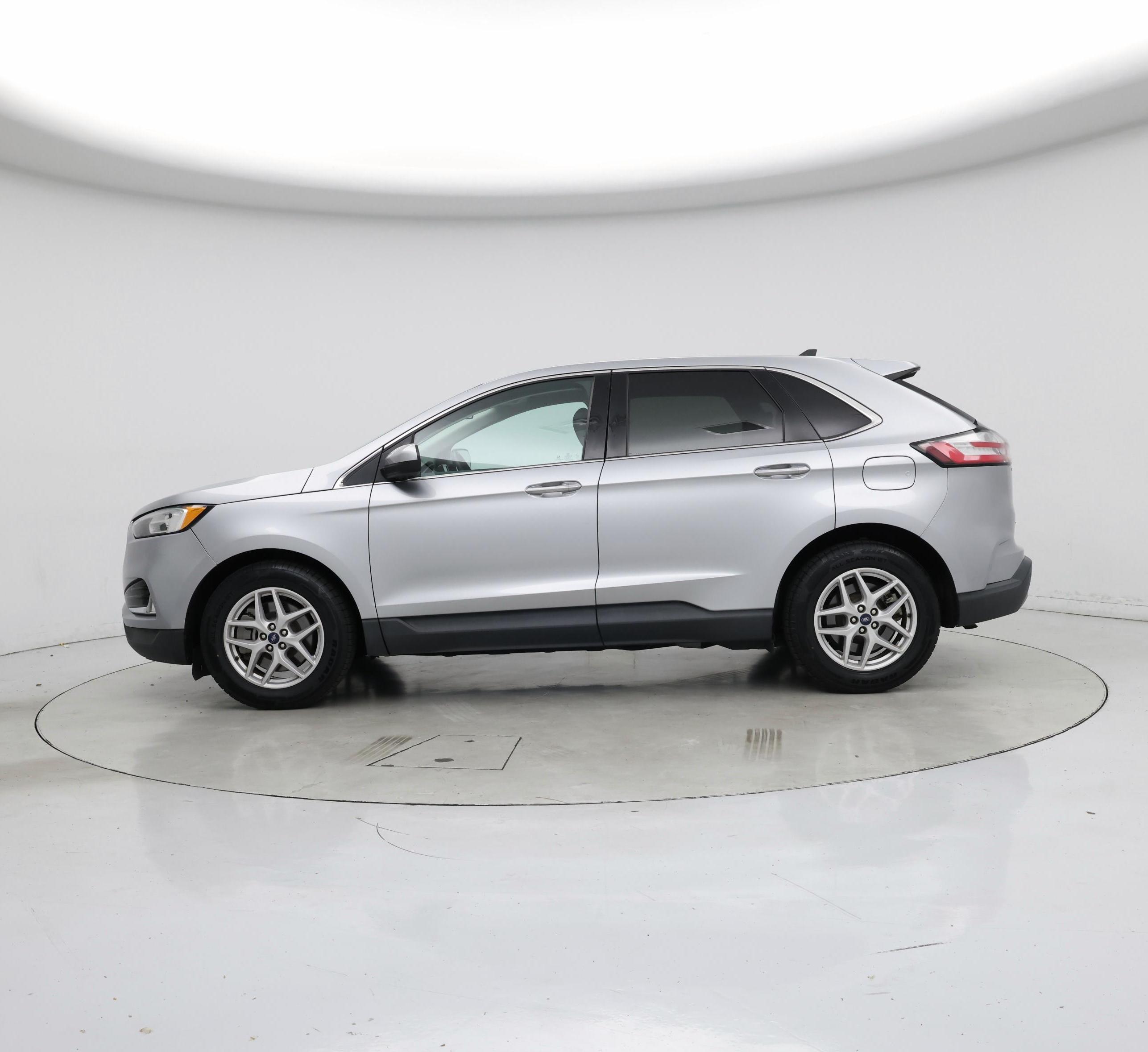 Thumbnail: 2021 Ford Edge - 3
