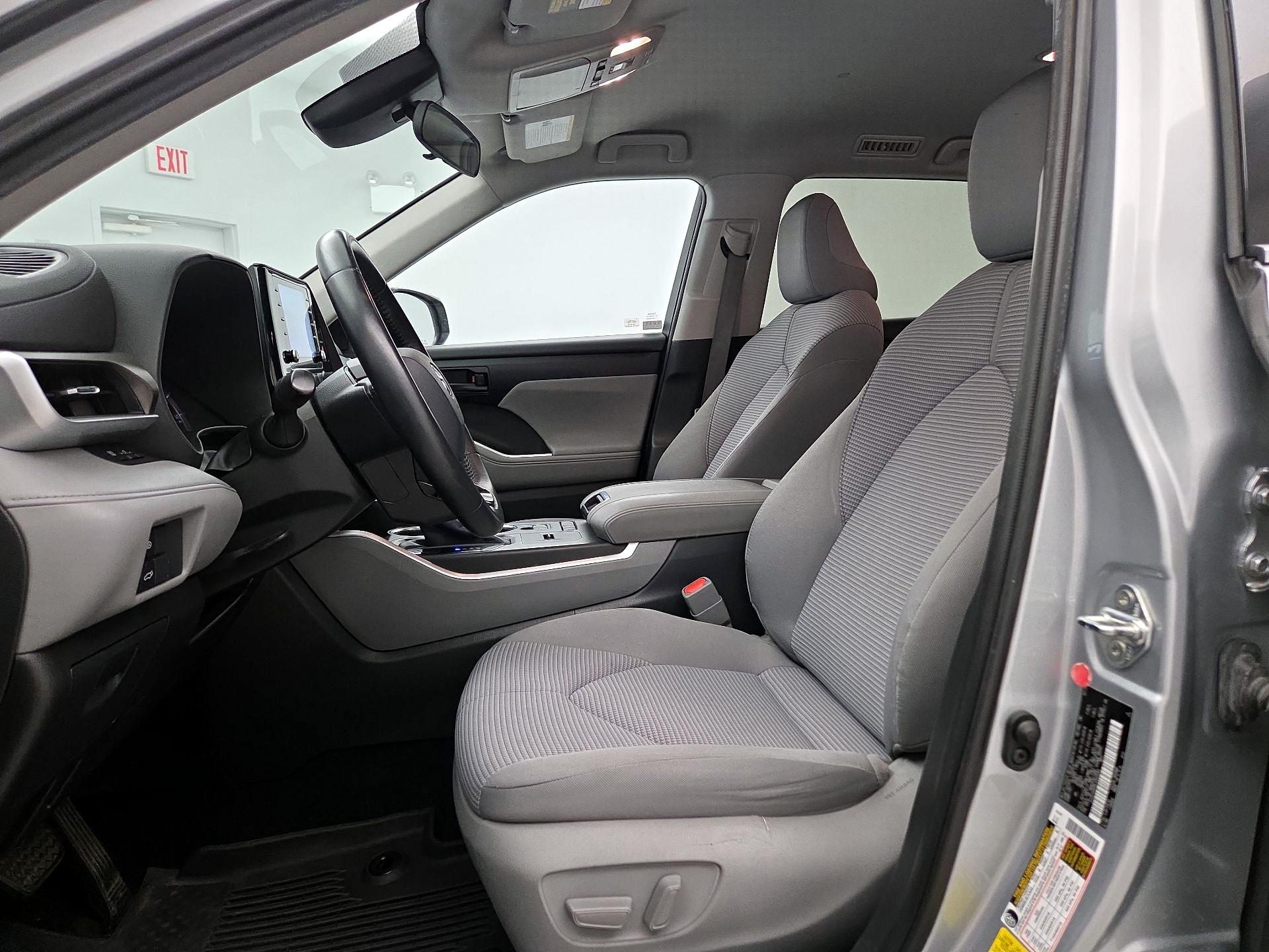 Thumbnail: 2020 Toyota Highlander - 11