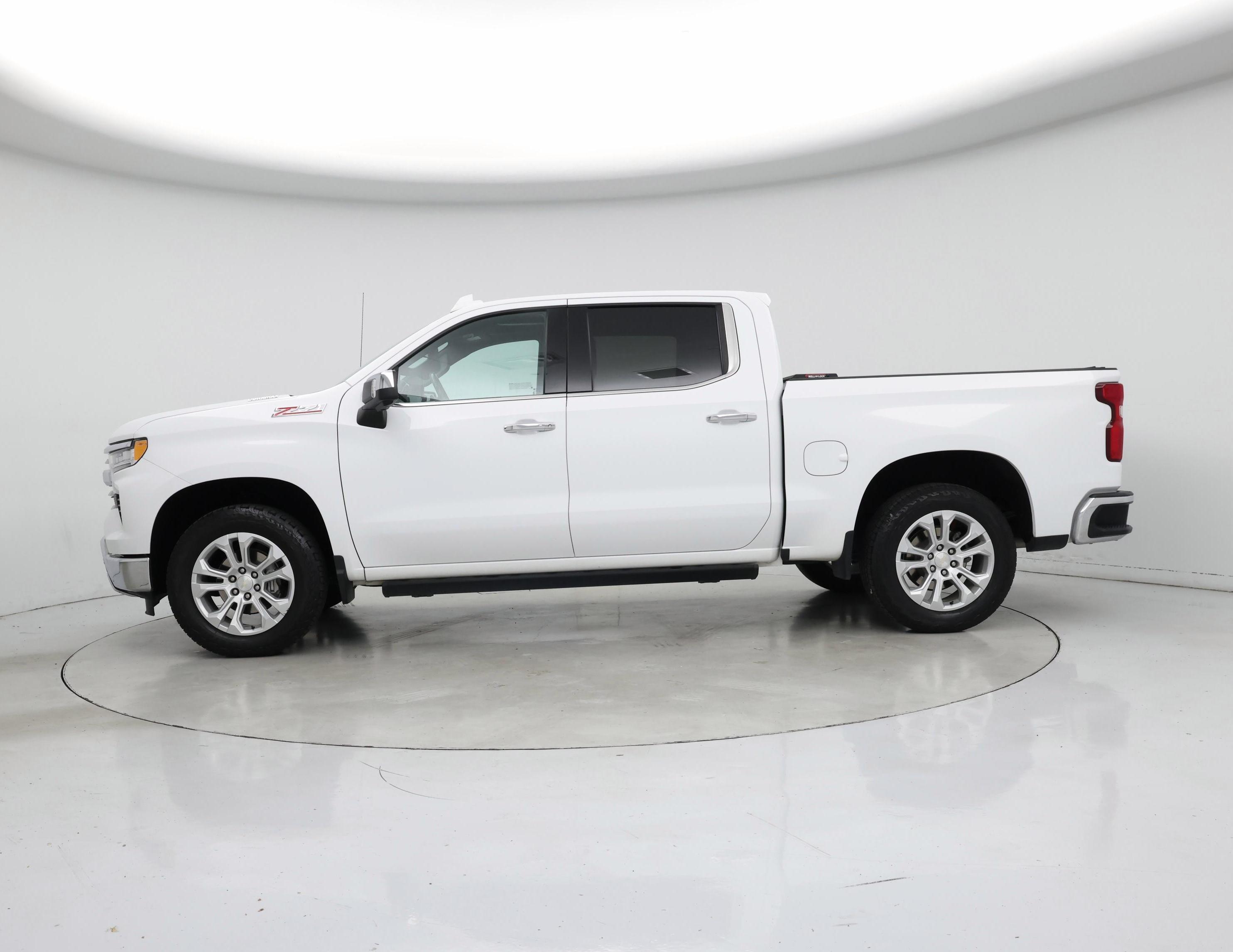 Thumbnail: 2023 Chevrolet Silverado 1500 - 3