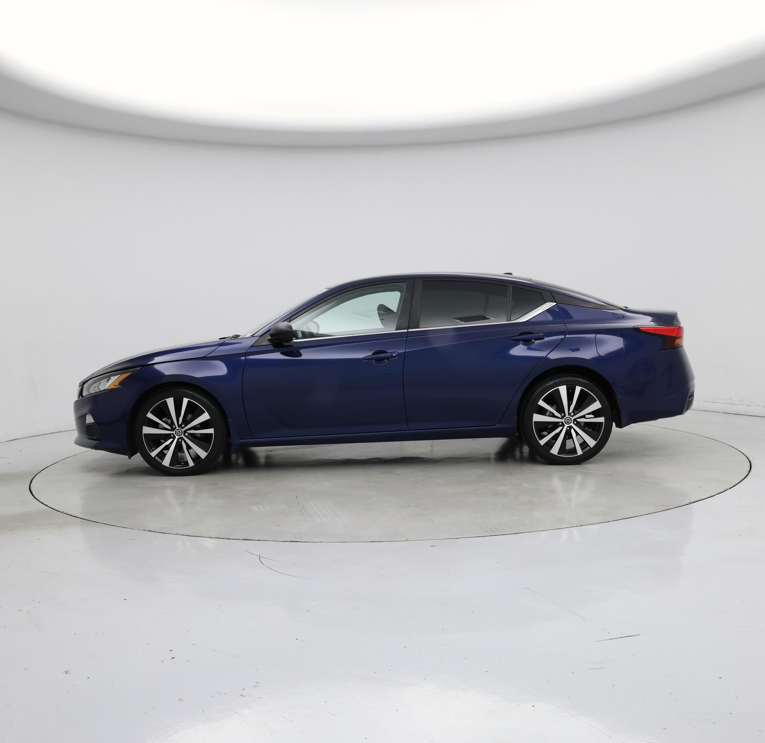 Thumbnail: 2022 Nissan Altima - 3