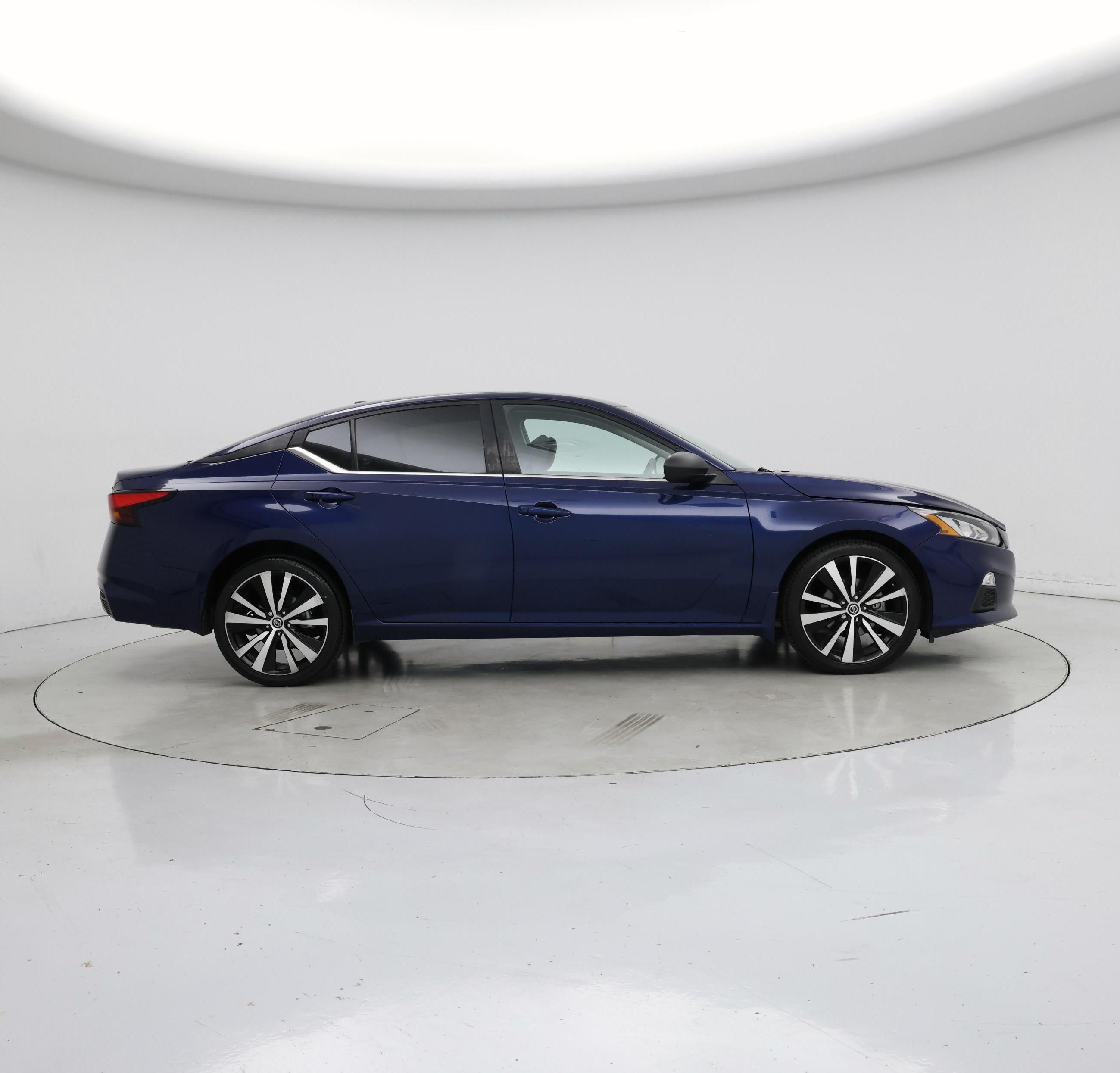 Thumbnail: 2022 Nissan Altima - 7