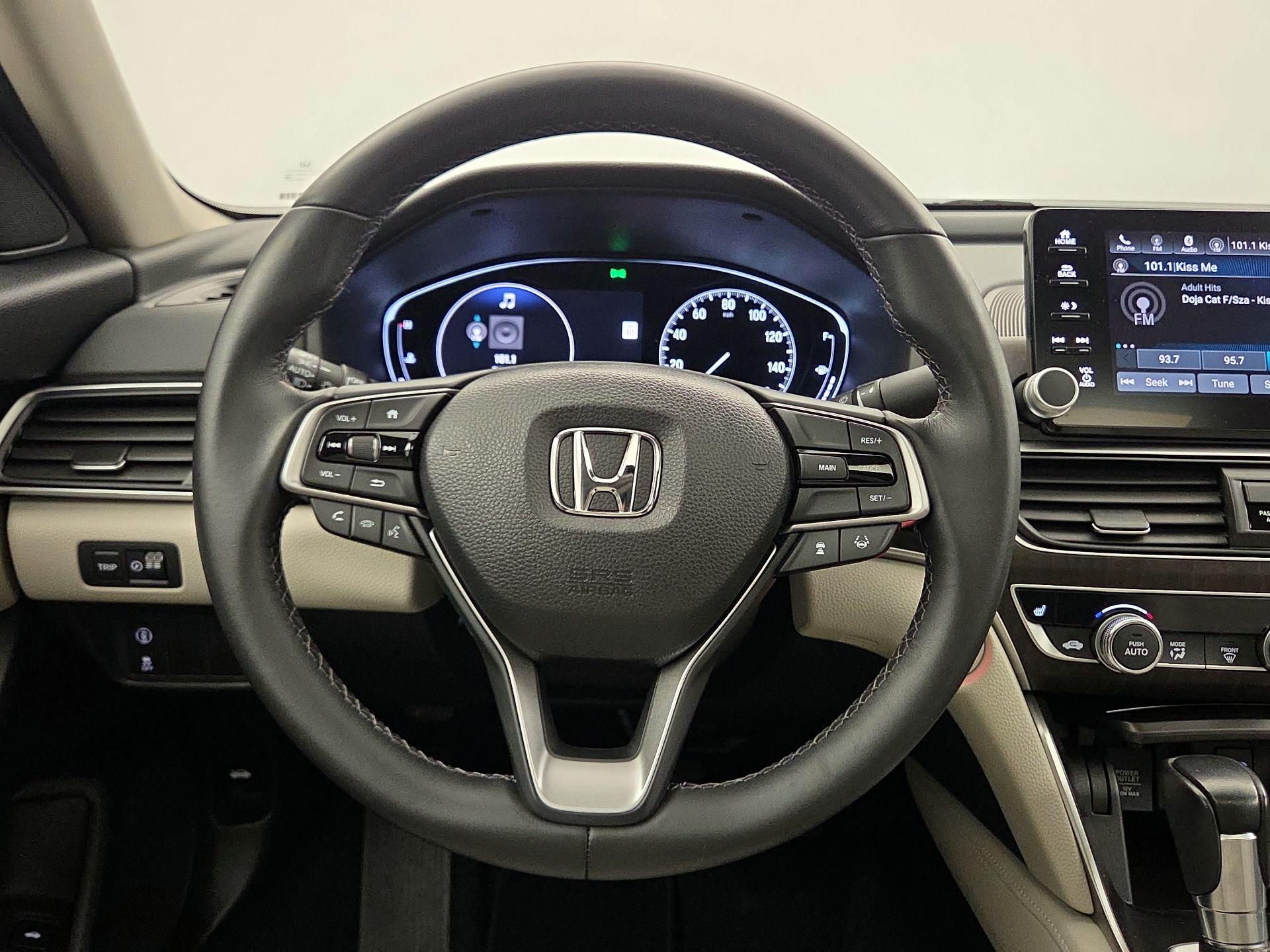 Thumbnail: 2018 Honda Accord - 10