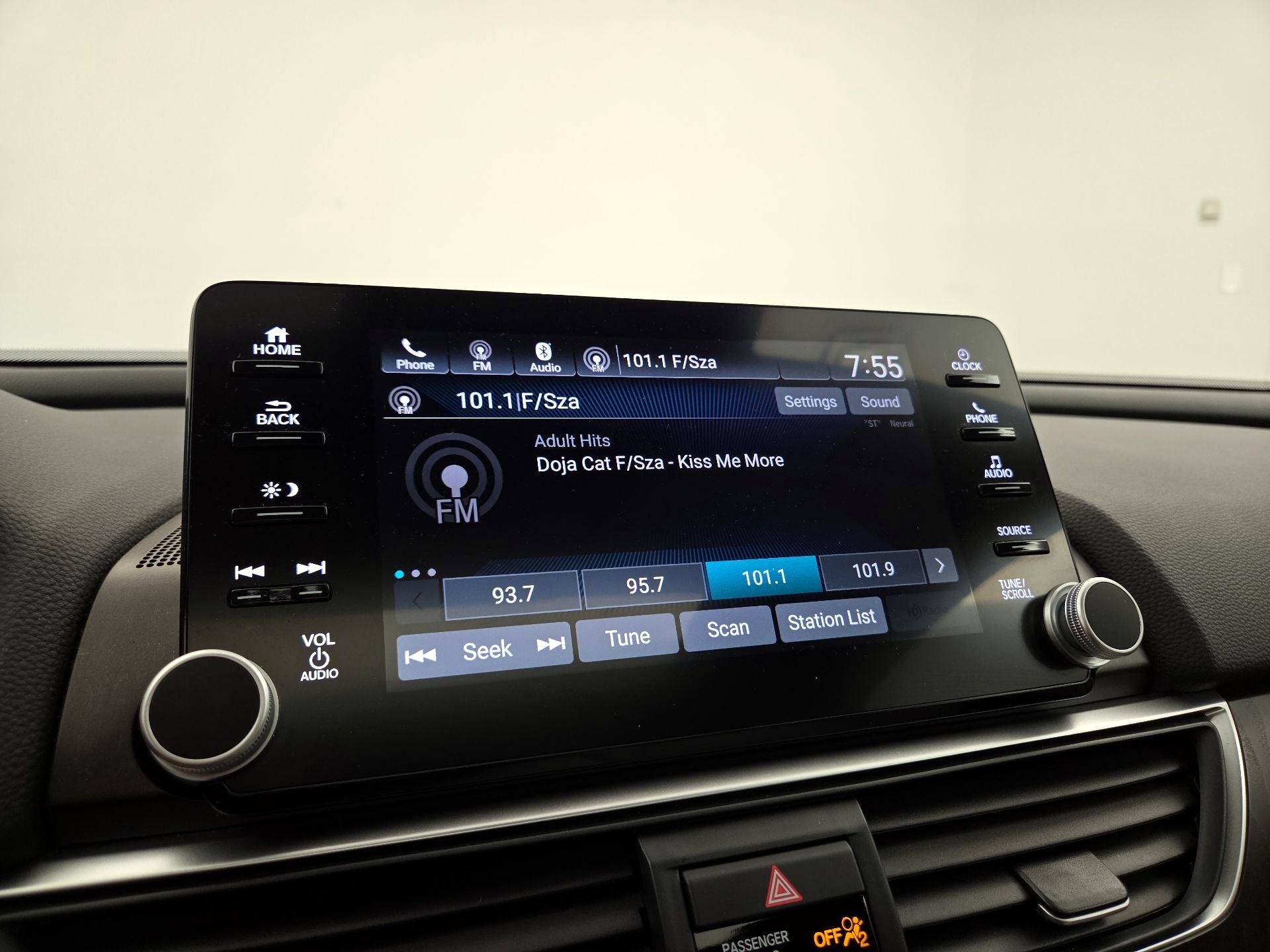 Thumbnail: 2018 Honda Accord - 15