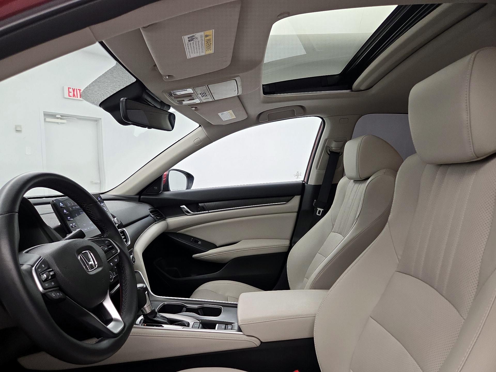 Thumbnail: 2018 Honda Accord - 19
