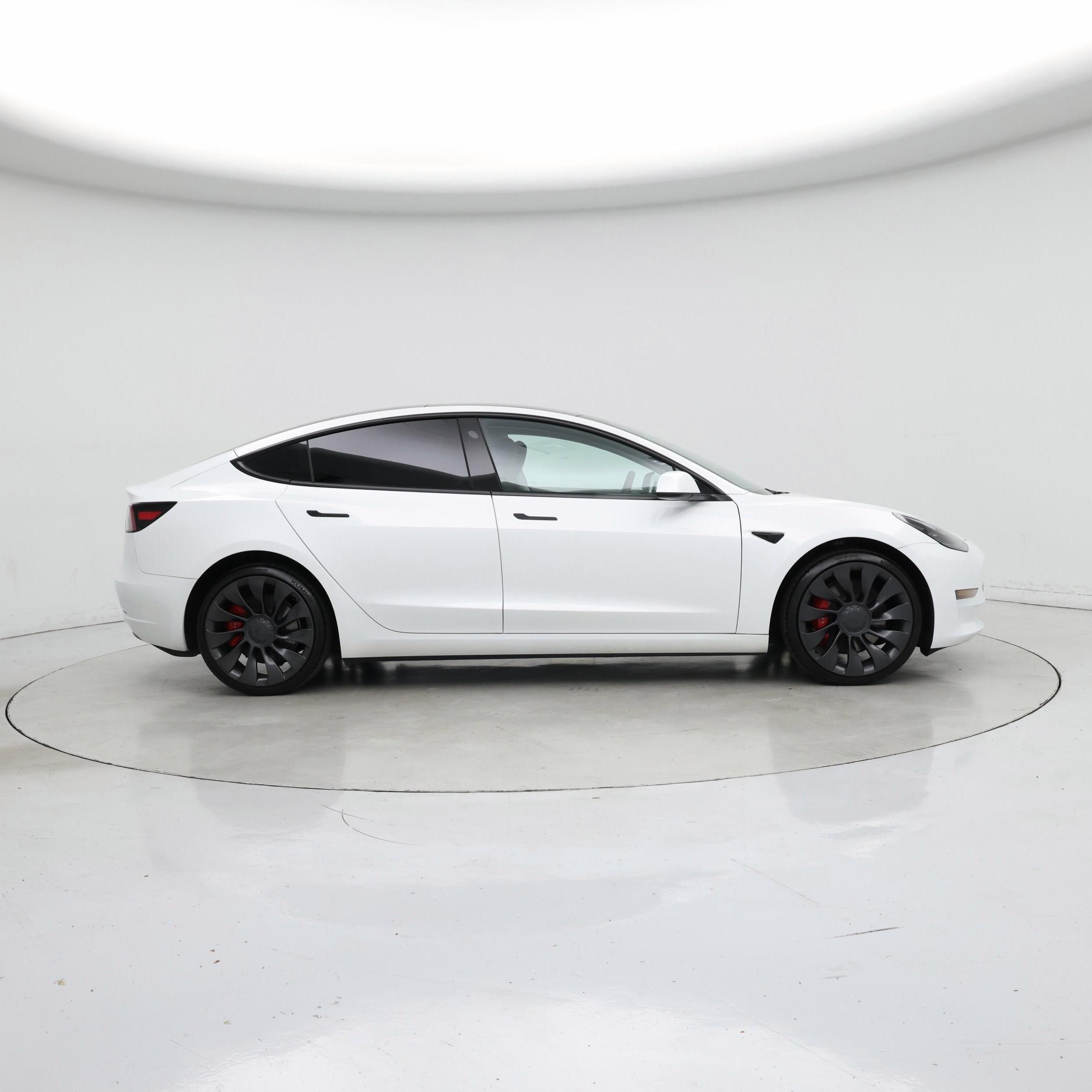 Thumbnail: 2023 Tesla Model 3 - 7