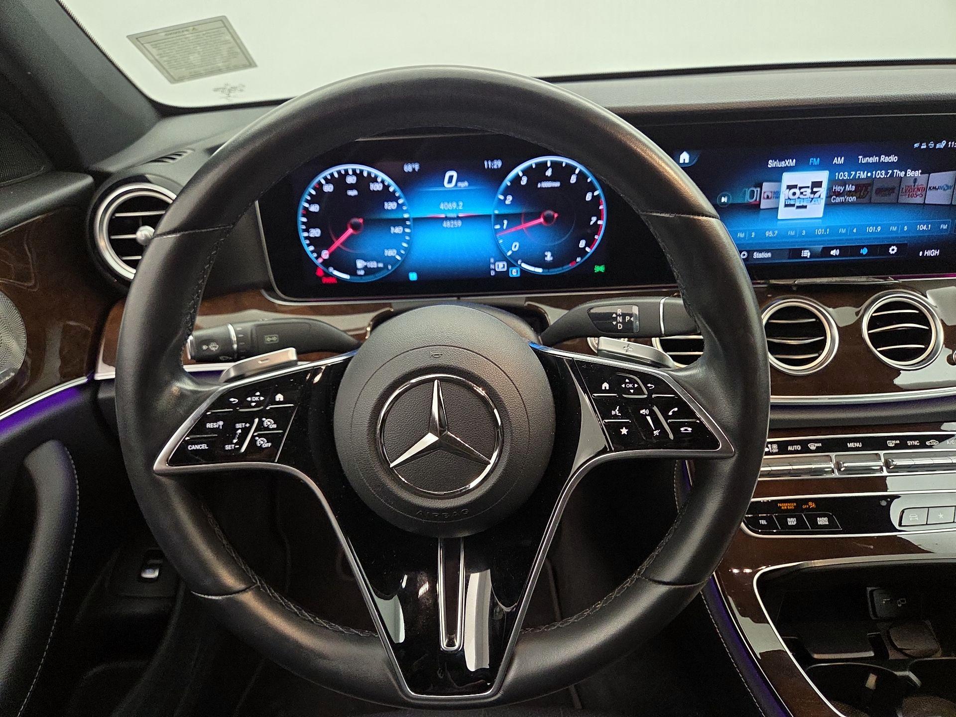 Thumbnail: 2022 Mercedes-Benz E-Class - 10
