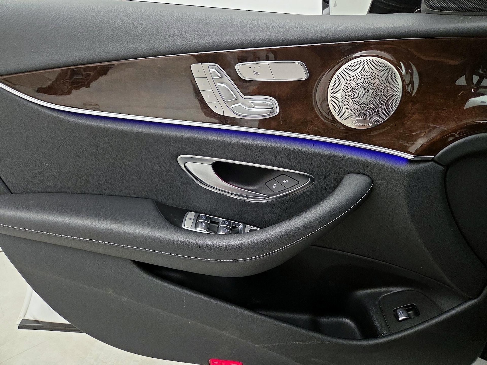 2022 Mercedes-Benz E-Class E350 - Photo 13