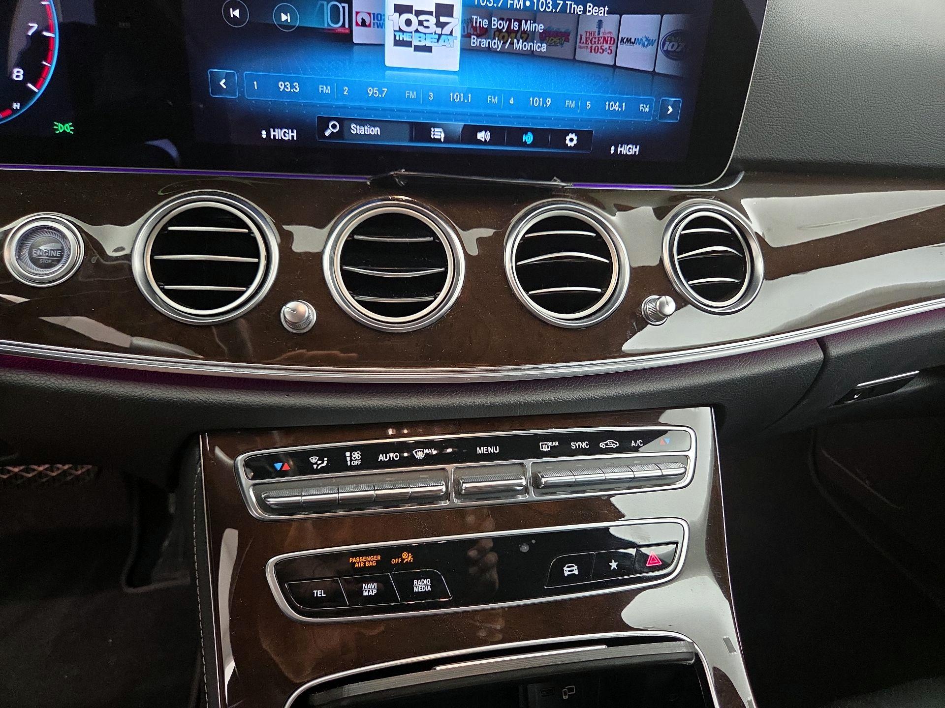 Thumbnail: 2022 Mercedes-Benz E-Class - 16