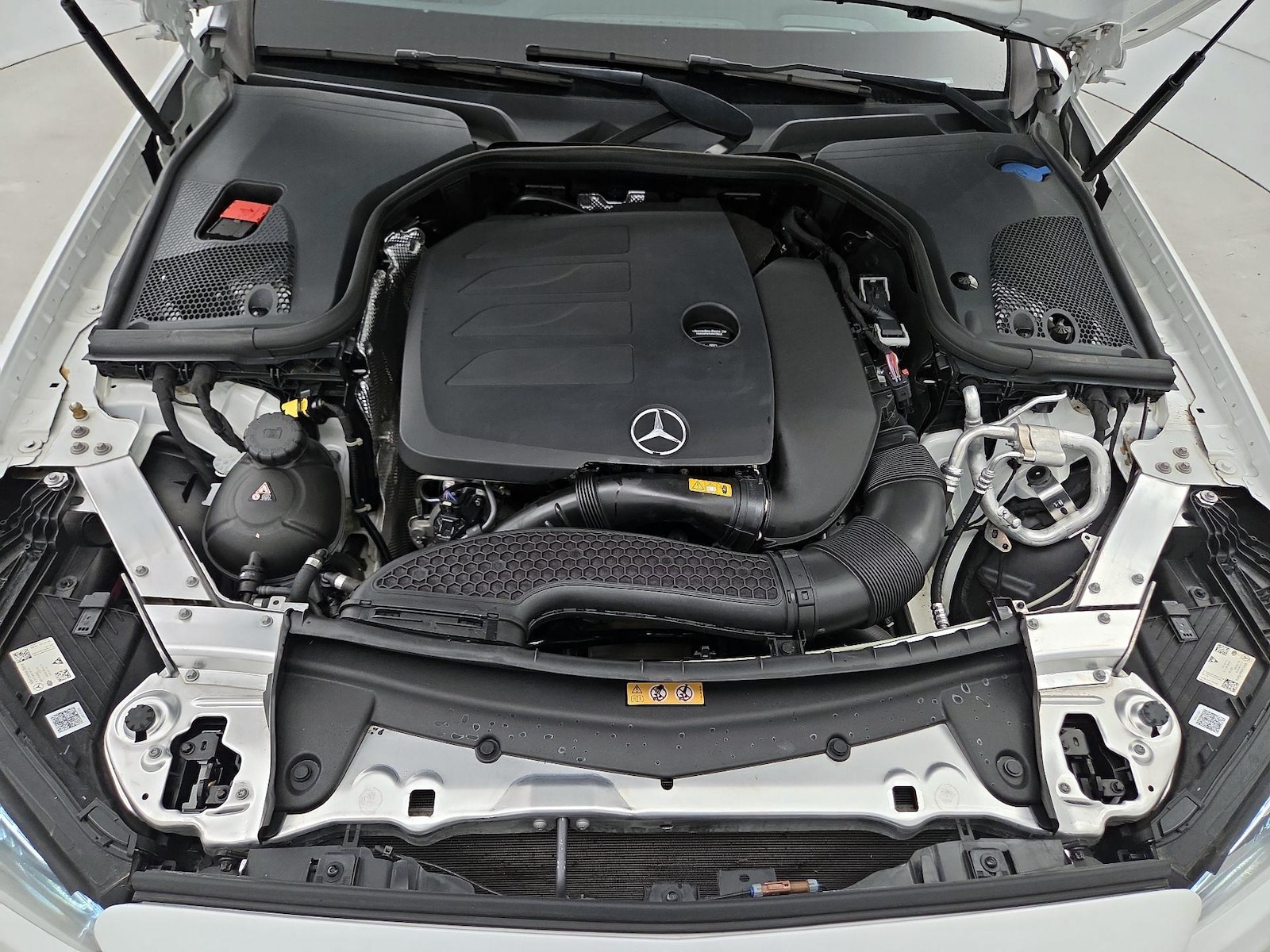 2022 Mercedes-Benz E-Class E350 - Photo 22