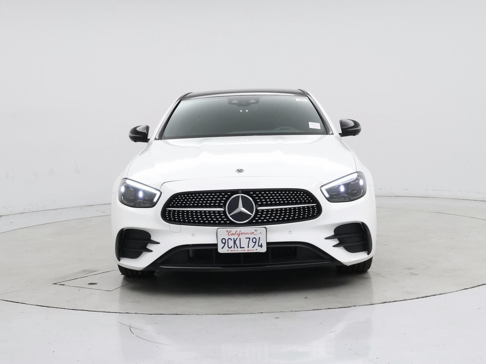 2022 Mercedes-Benz E-Class E350 - Photo 6