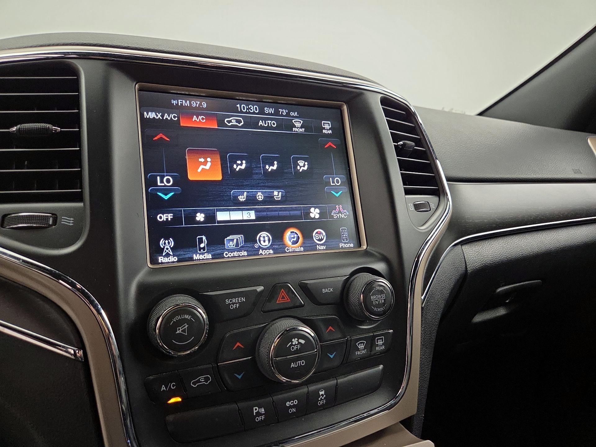 Thumbnail: 2015 Jeep Grand Cherokee - 17