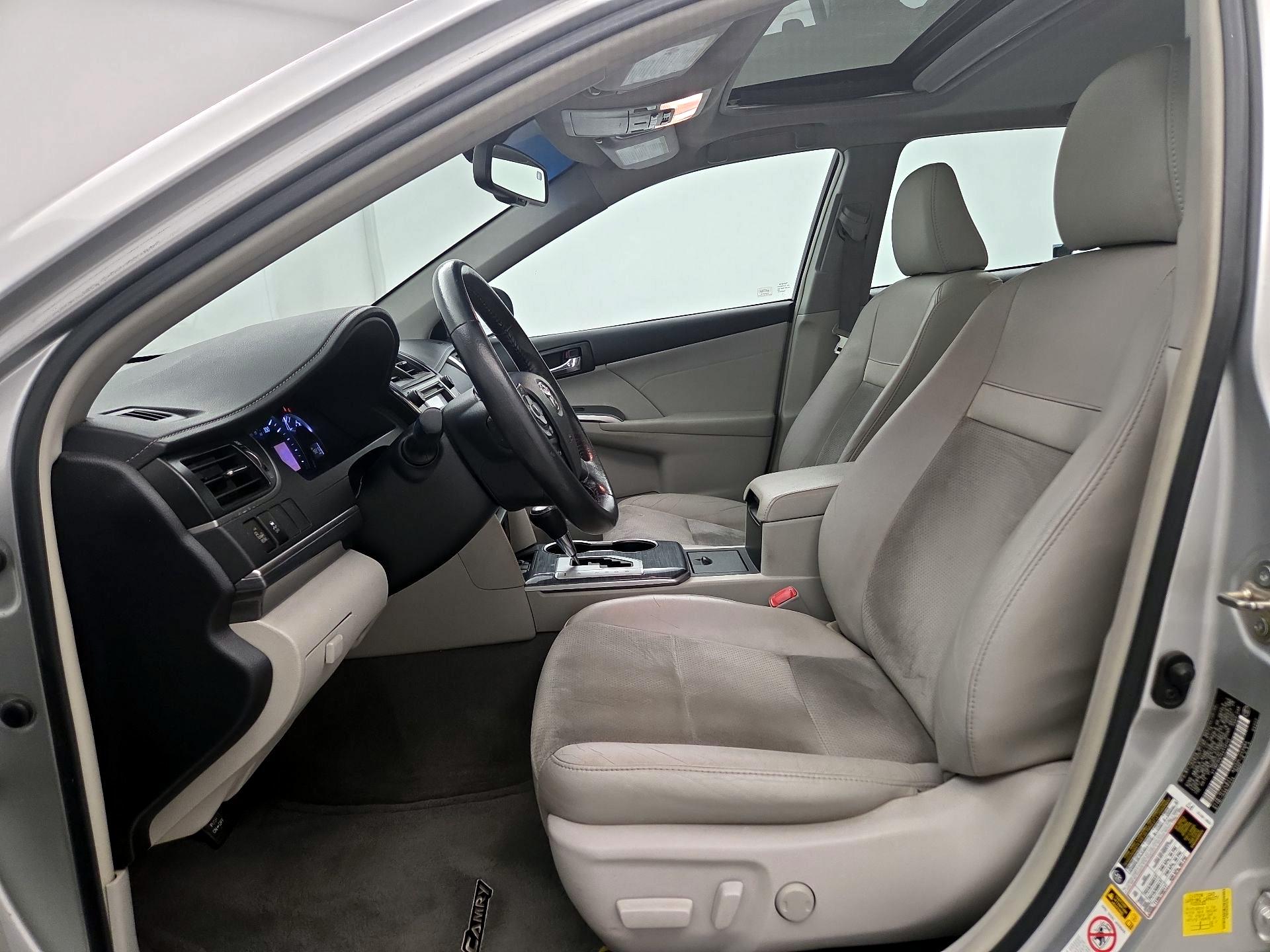 Thumbnail: 2014 Toyota Camry - 11