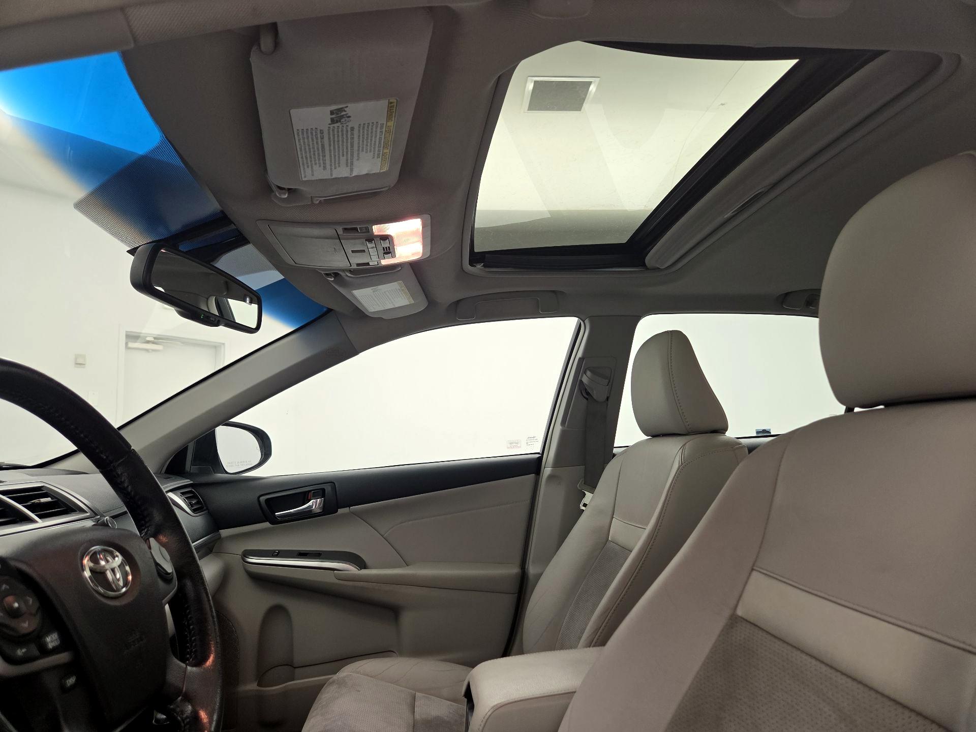 Thumbnail: 2014 Toyota Camry - 20