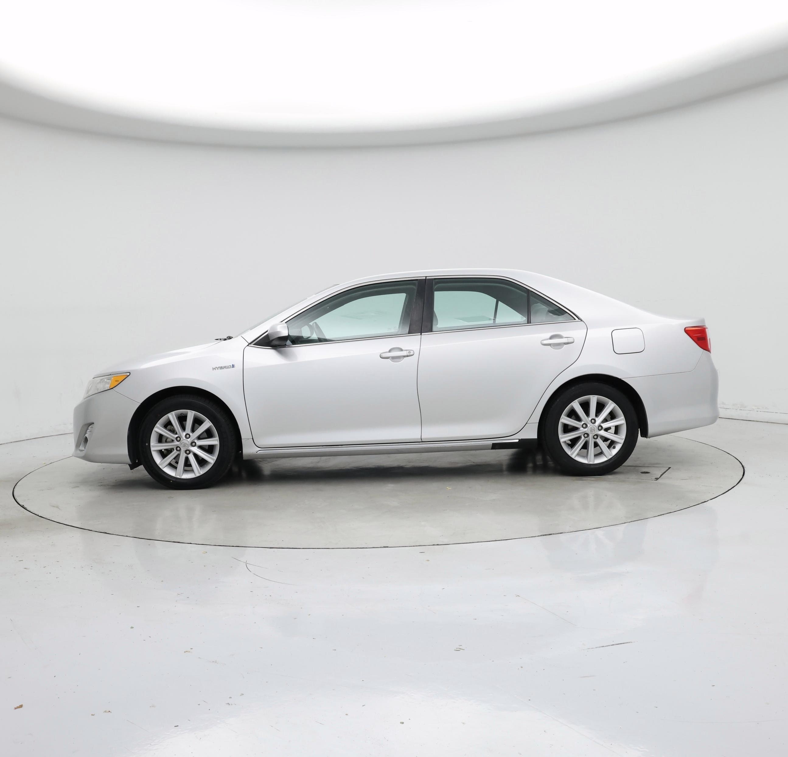 Thumbnail: 2014 Toyota Camry - 3