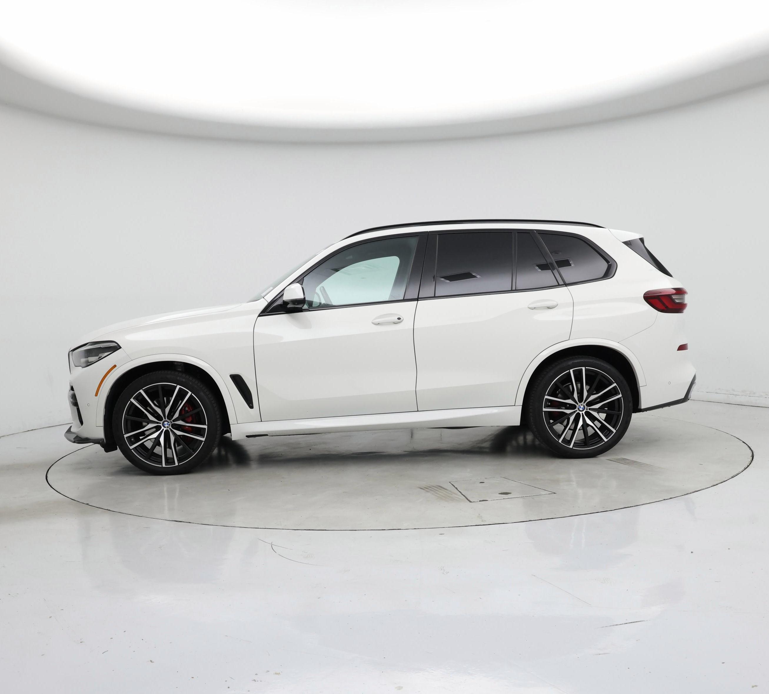Thumbnail: 2022 BMW X5 - 3