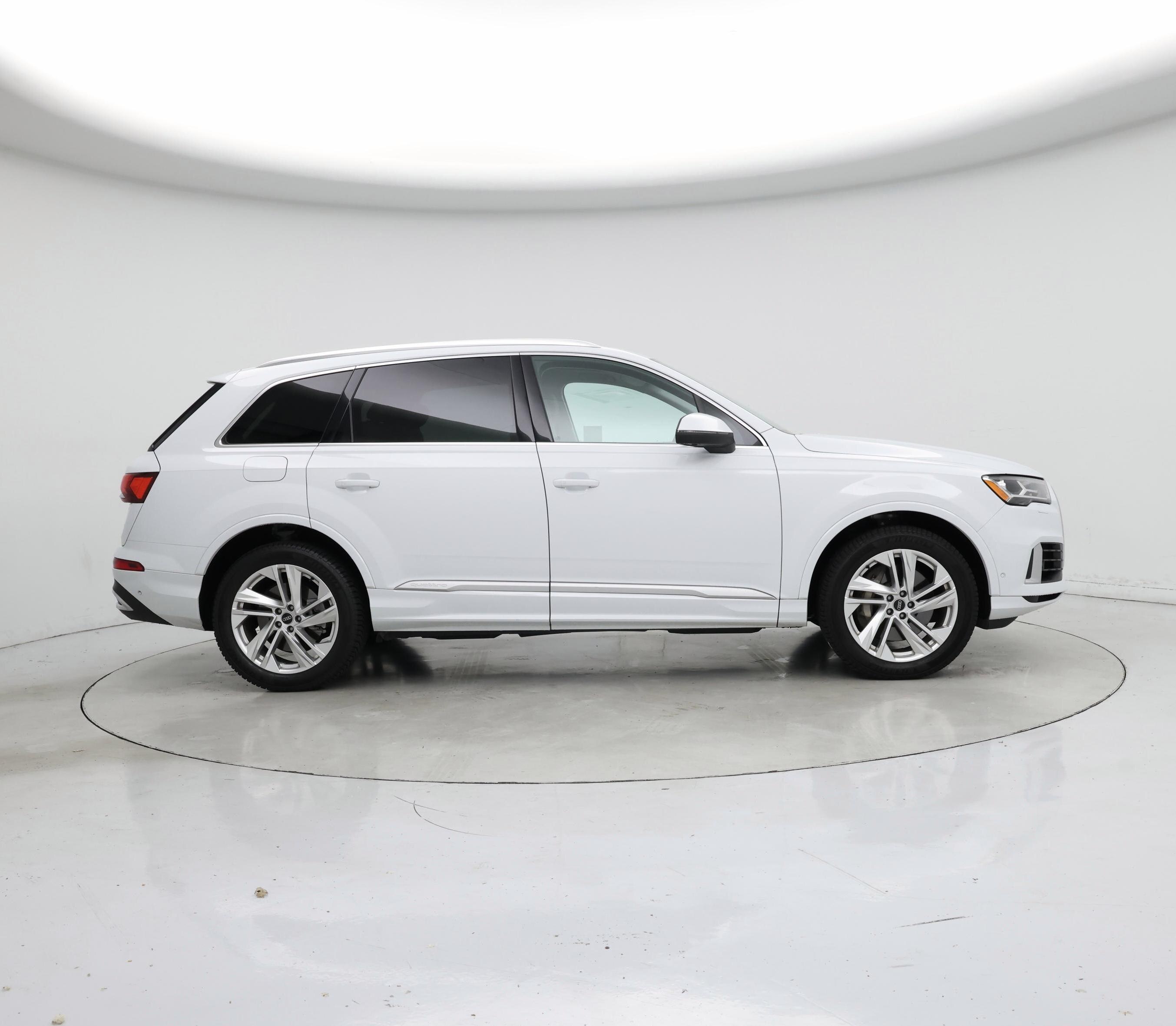 Thumbnail: 2021 Audi Q7 - 7