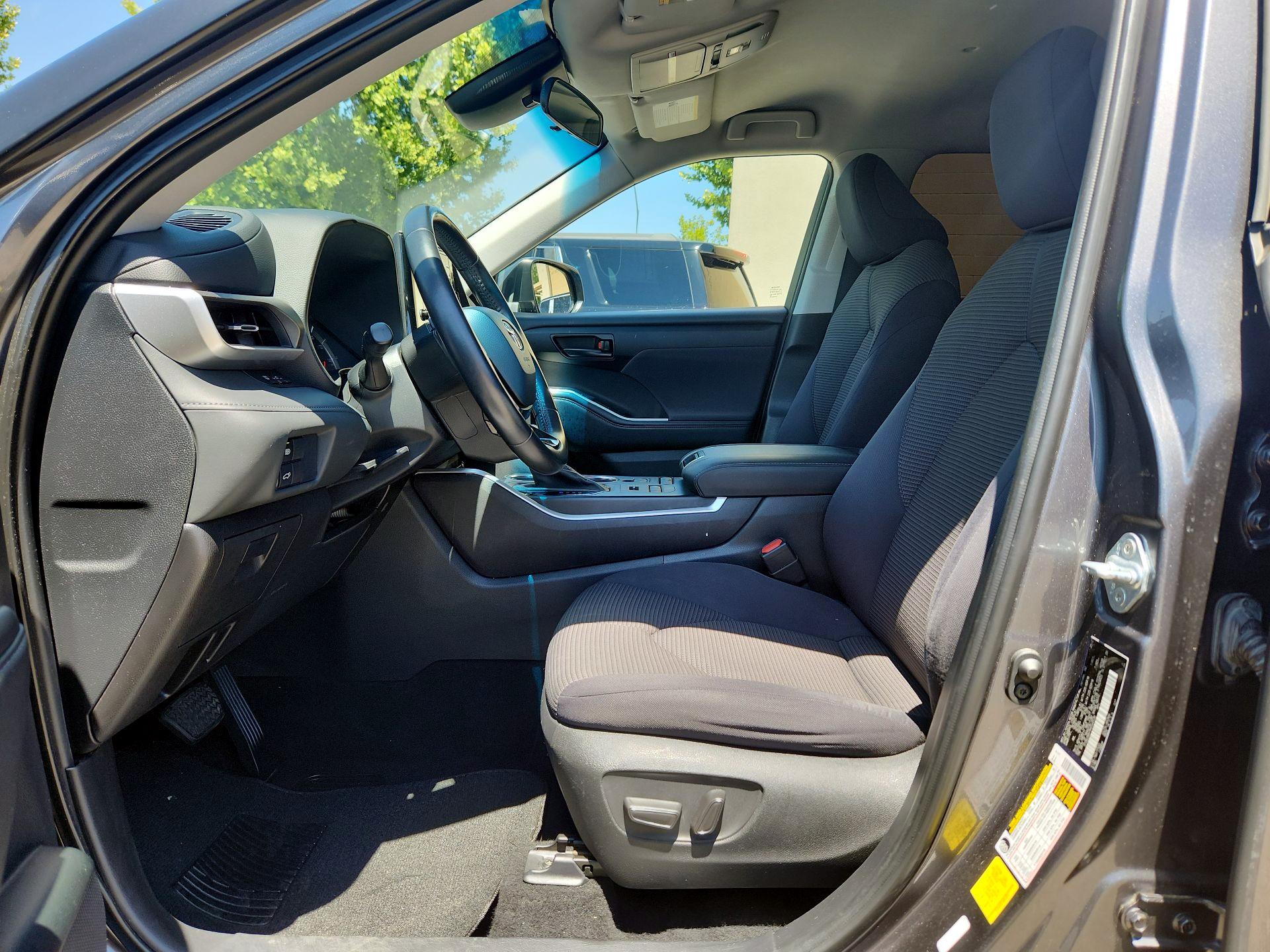 Thumbnail: 2021 Toyota Highlander - 9
