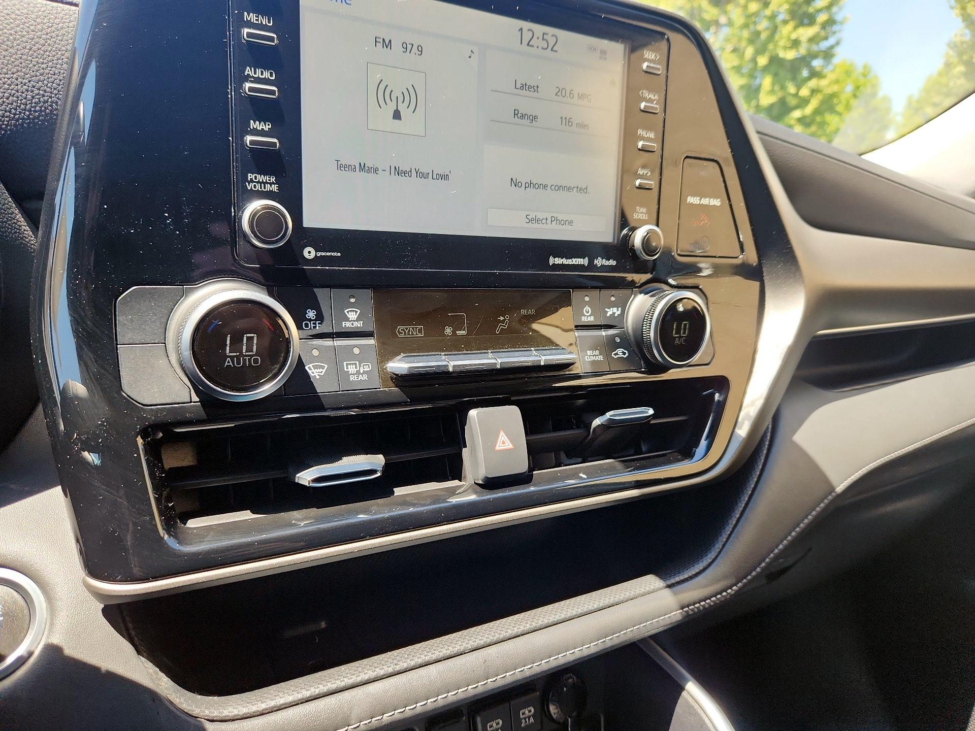 Thumbnail: 2021 Toyota Highlander - 14