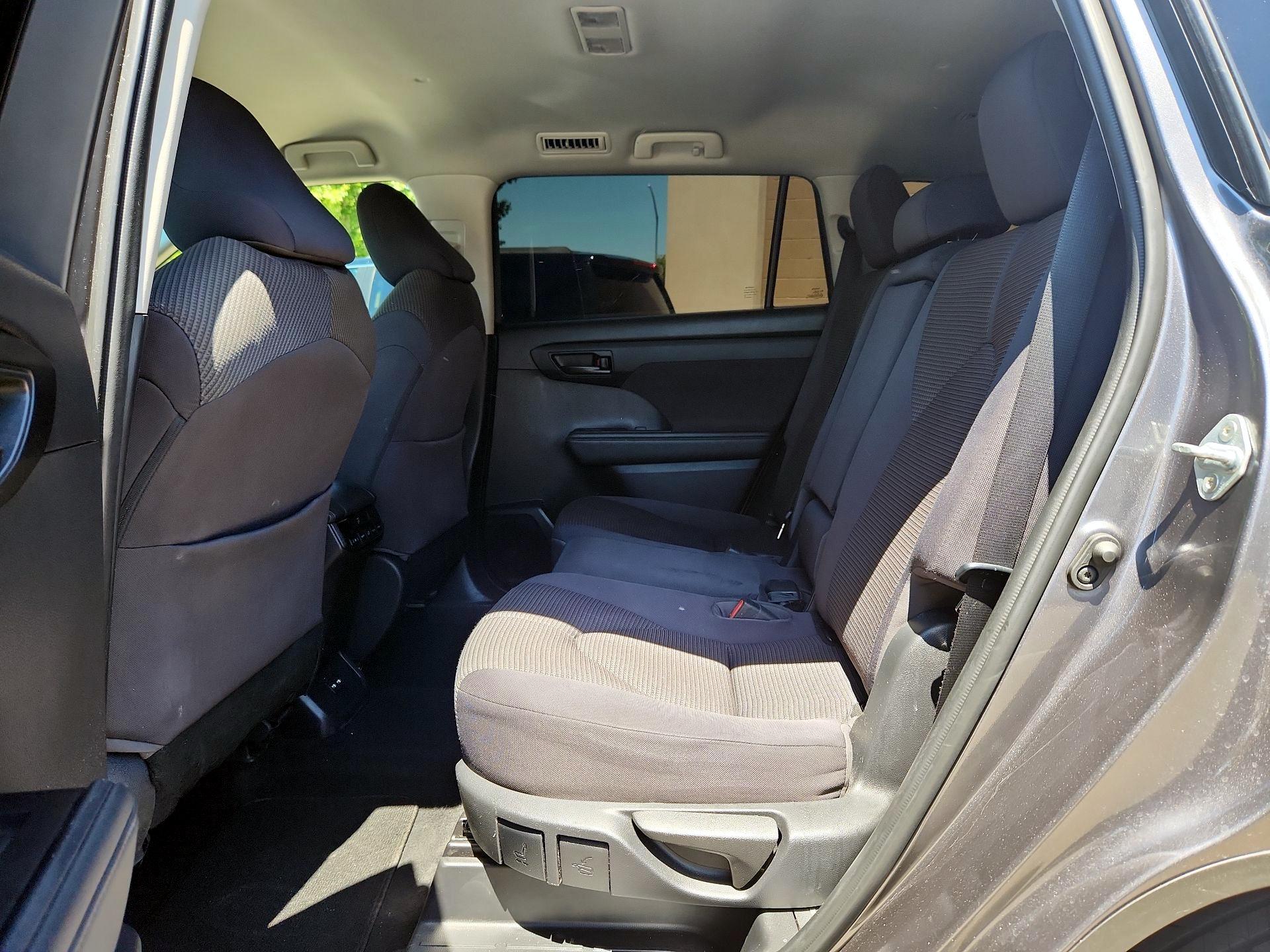 Thumbnail: 2021 Toyota Highlander - 17