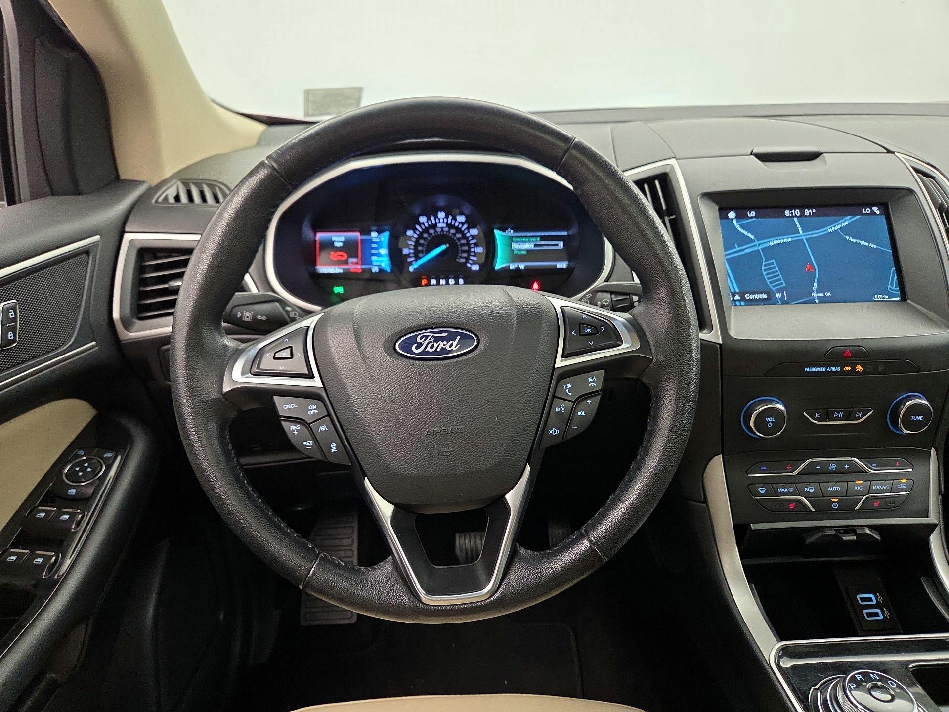 Thumbnail: 2019 Ford Edge - 10