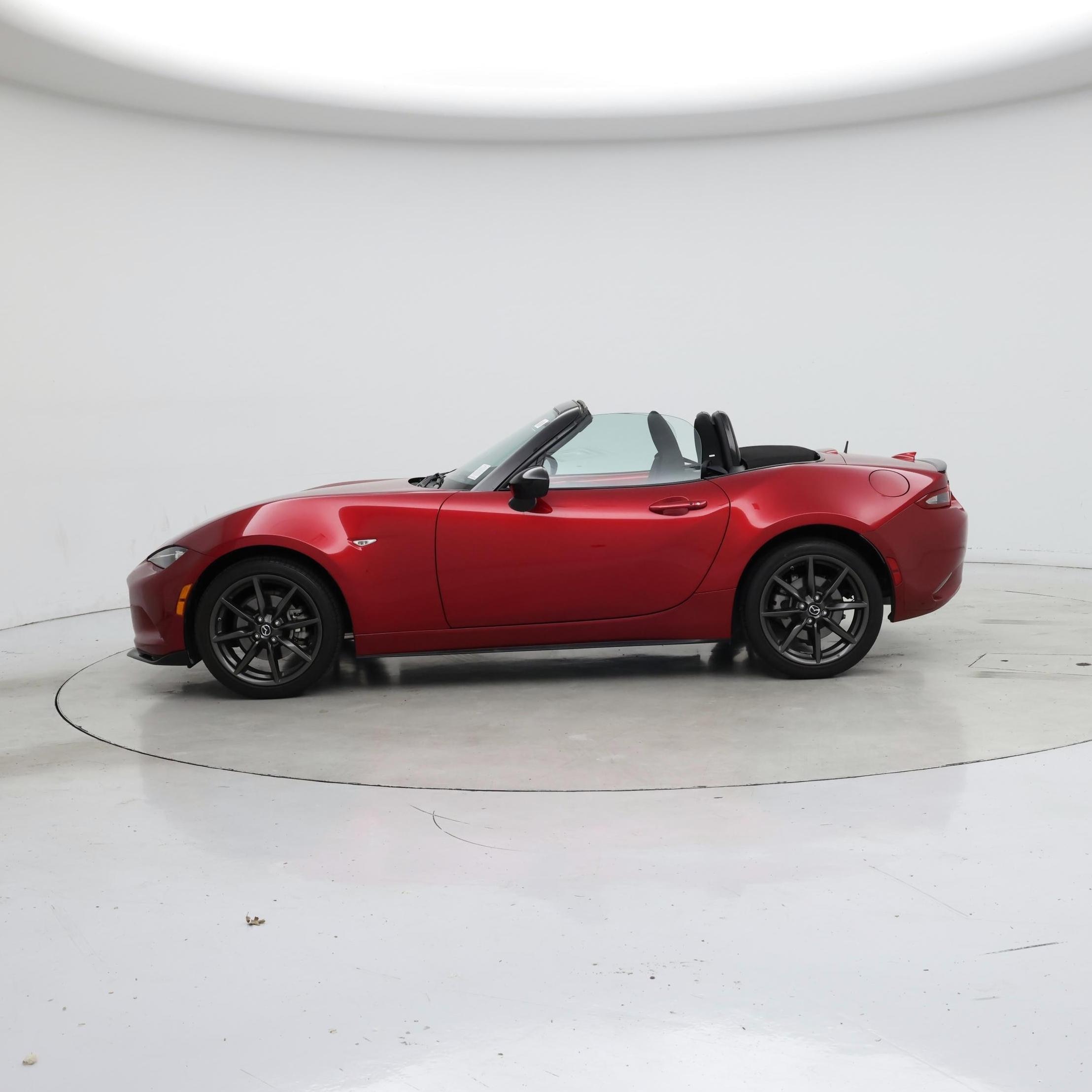 Thumbnail: 2018 Mazda MX-5 Miata - 3