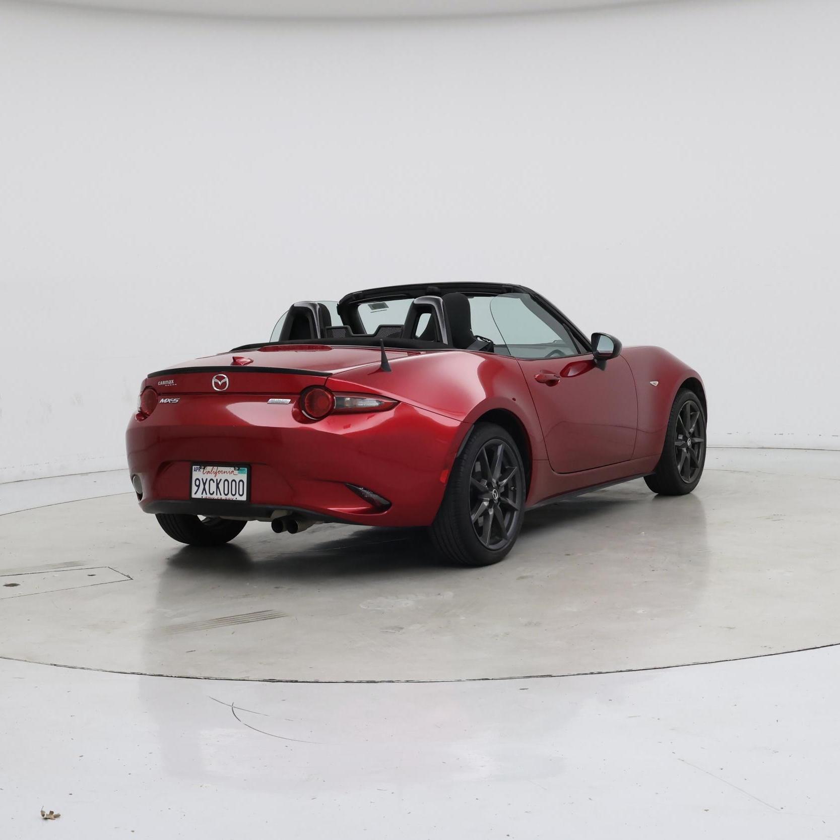 Thumbnail: 2018 Mazda MX-5 Miata - 8