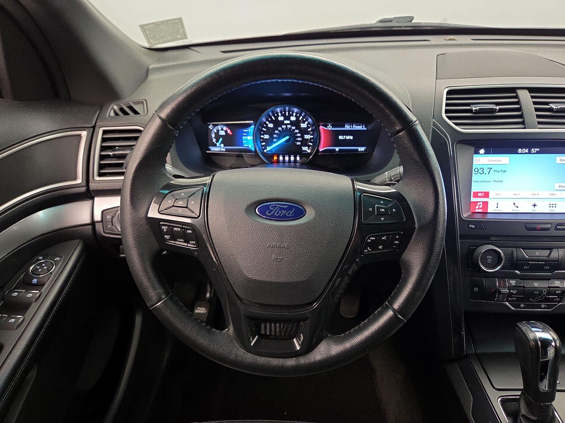 Thumbnail: 2017 Ford Explorer - 10