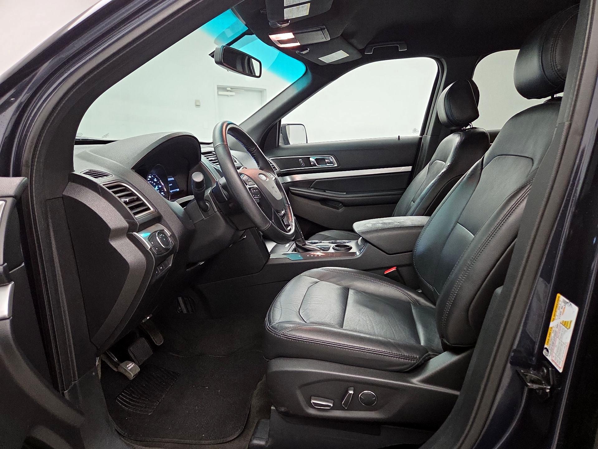 Thumbnail: 2017 Ford Explorer - 11
