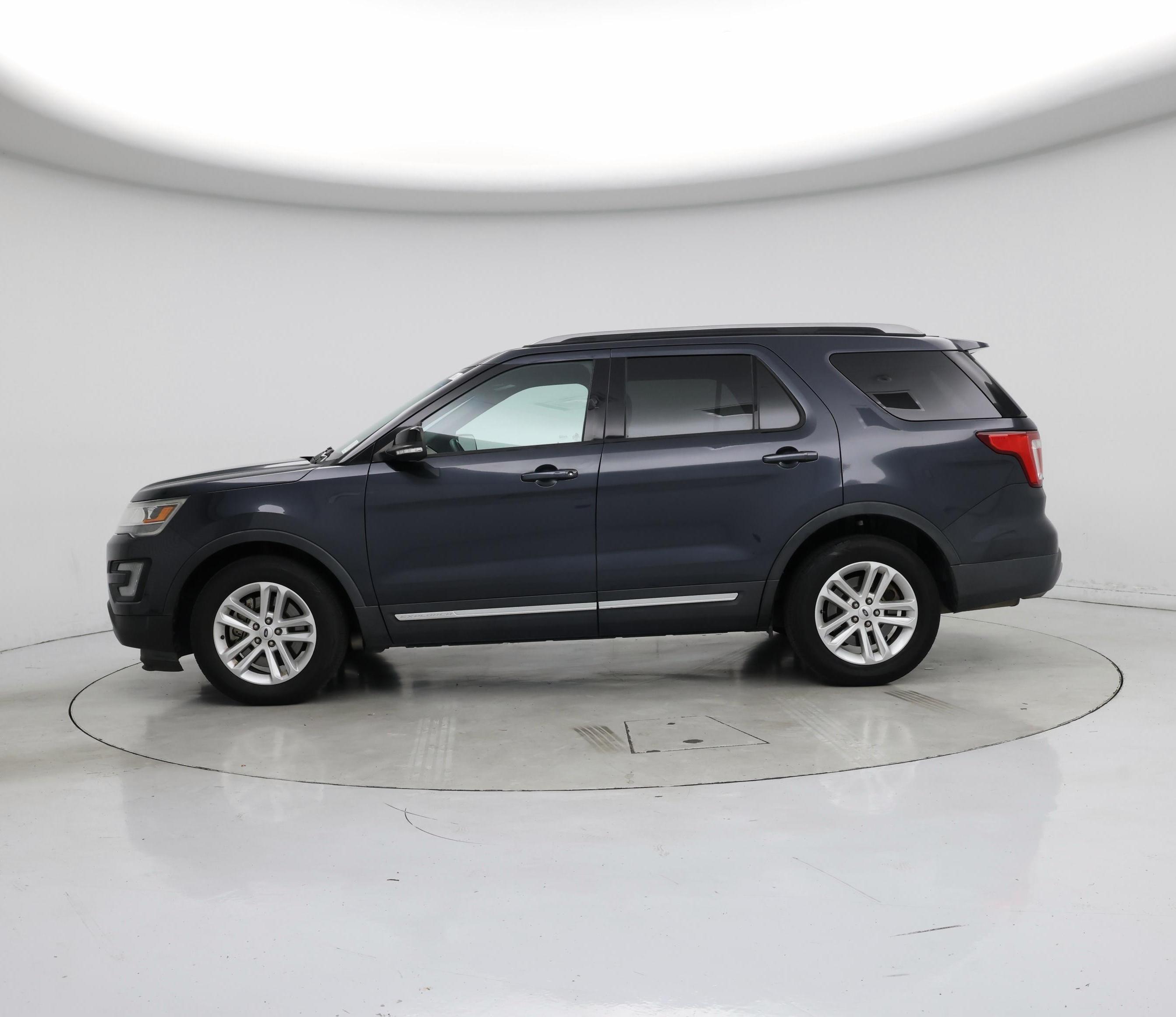 Thumbnail: 2017 Ford Explorer - 3