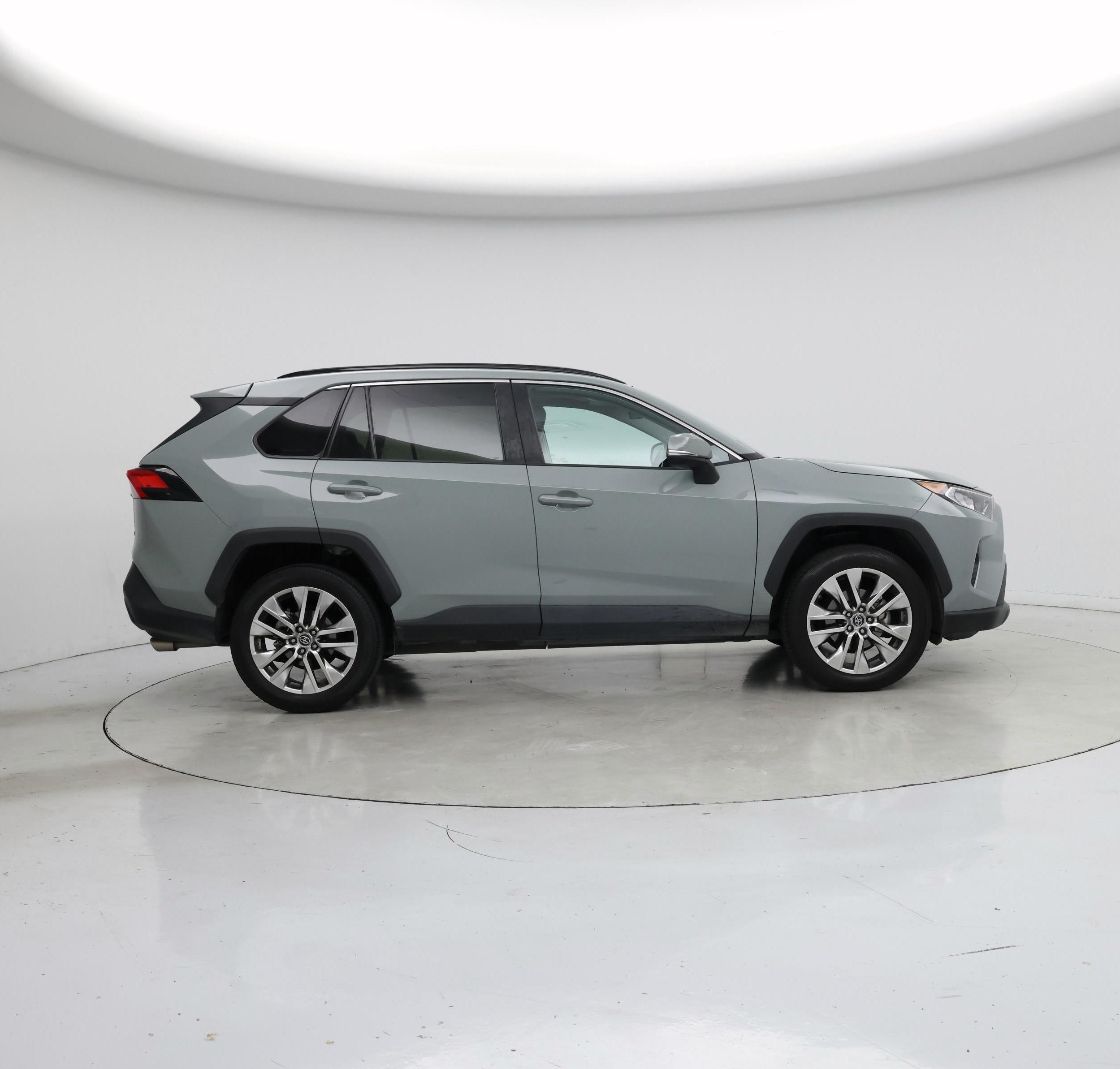 Thumbnail: 2019 Toyota RAV4 - 7