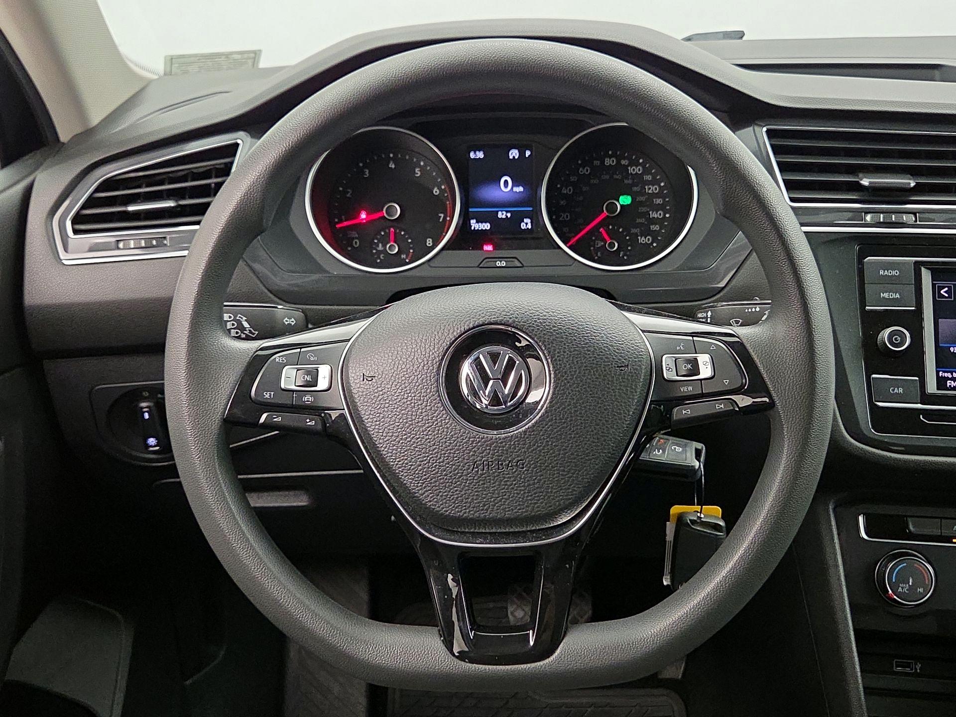 Thumbnail: 2019 Volkswagen Tiguan - 10