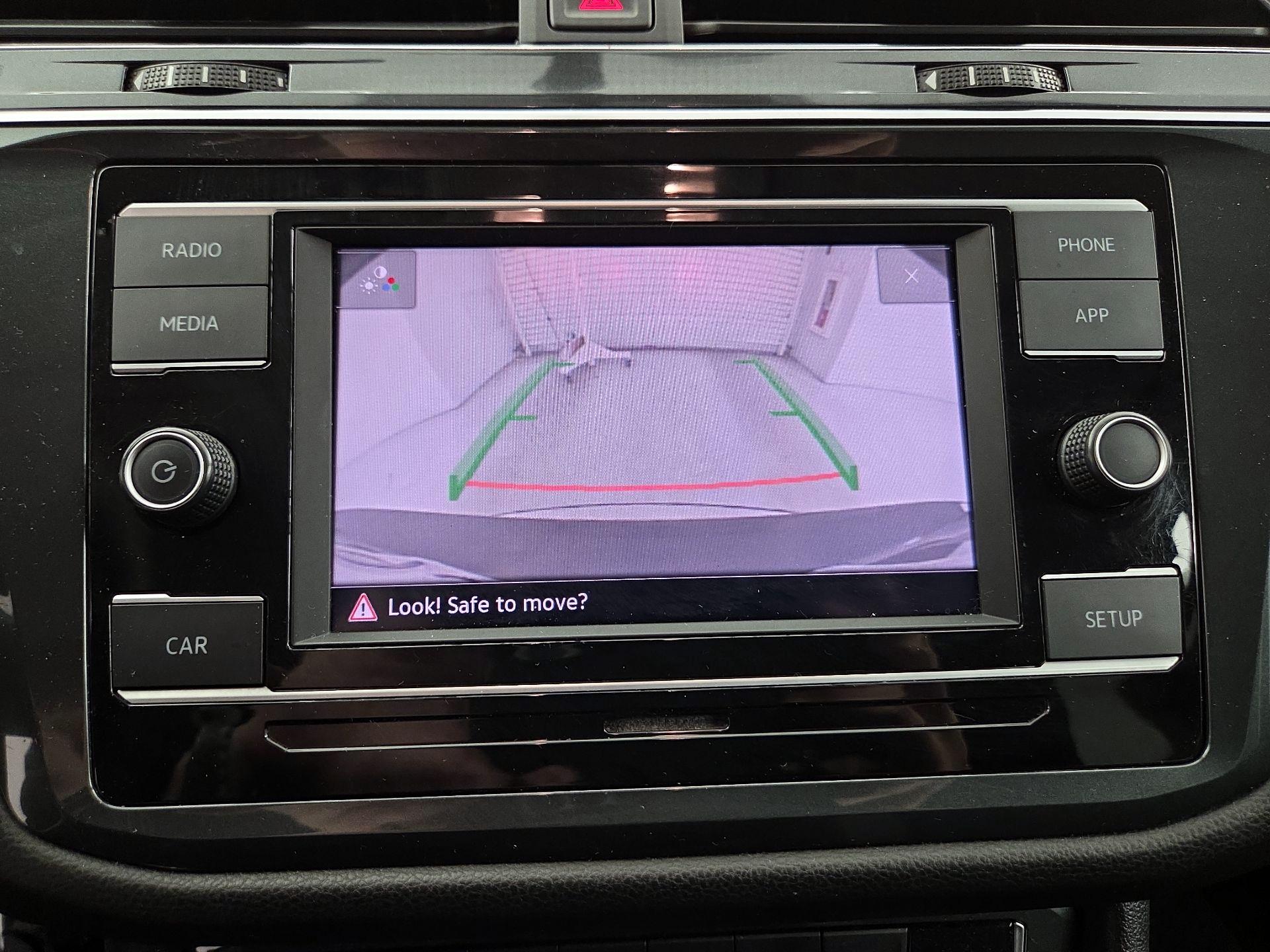 Thumbnail: 2019 Volkswagen Tiguan - 14