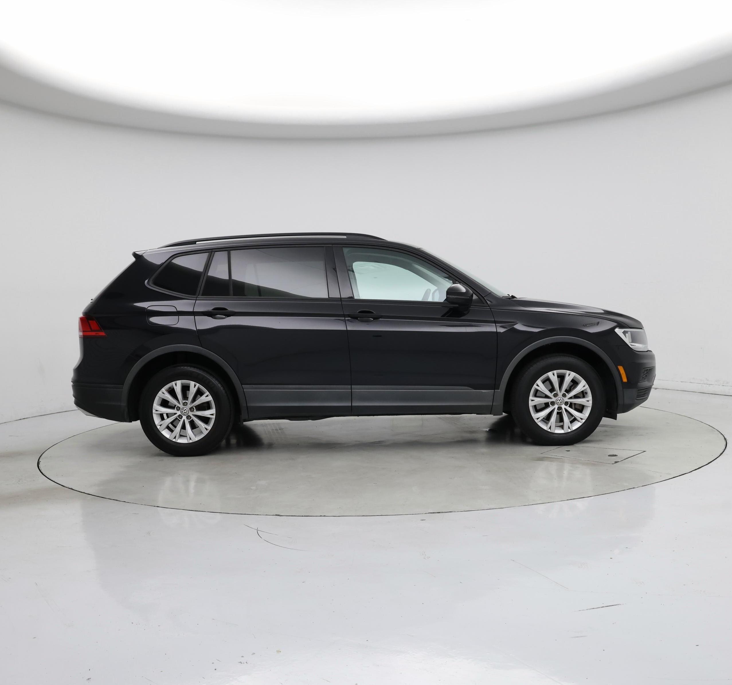 Thumbnail: 2019 Volkswagen Tiguan - 7