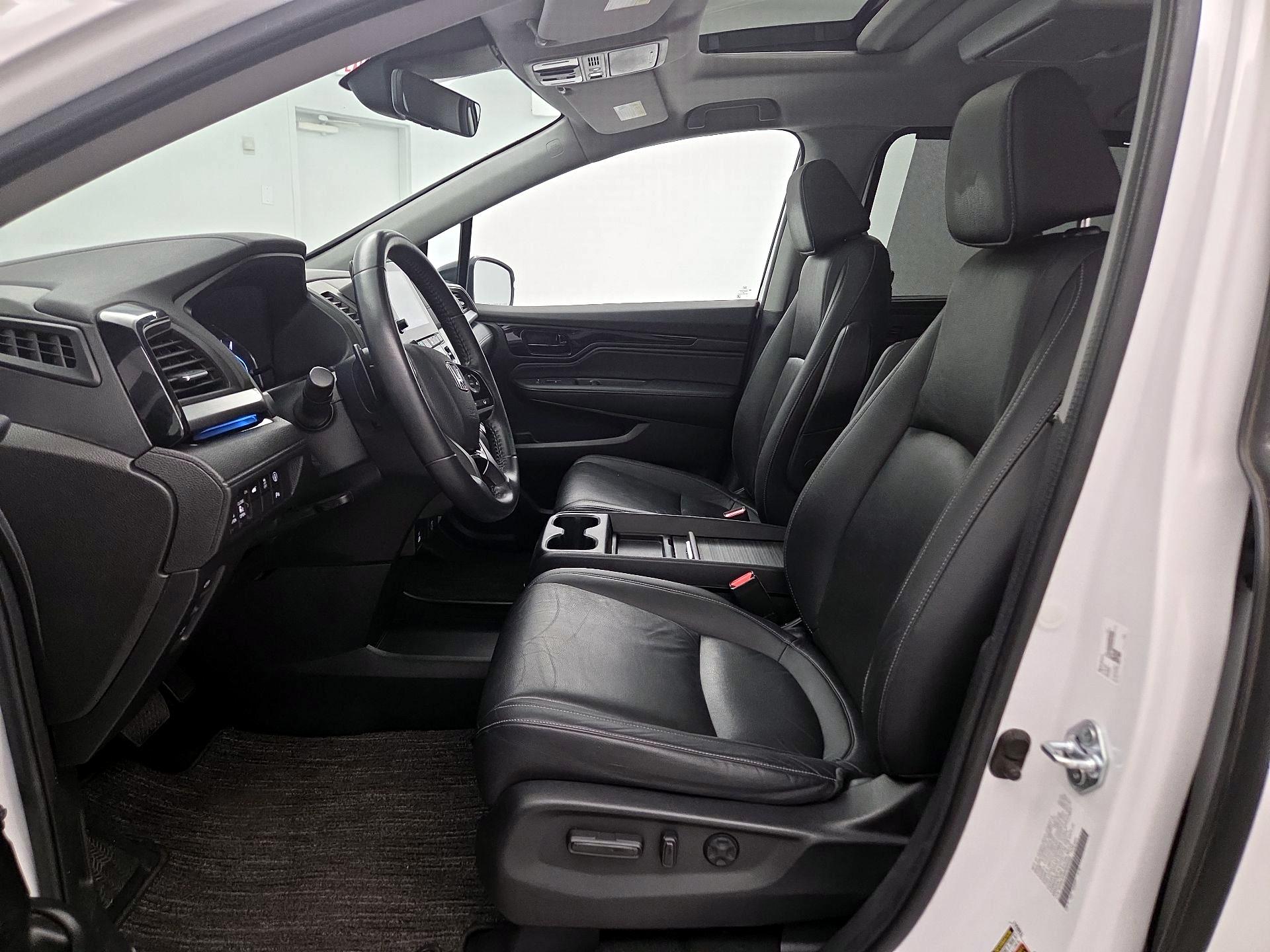 Thumbnail: 2023 Honda Odyssey - 11