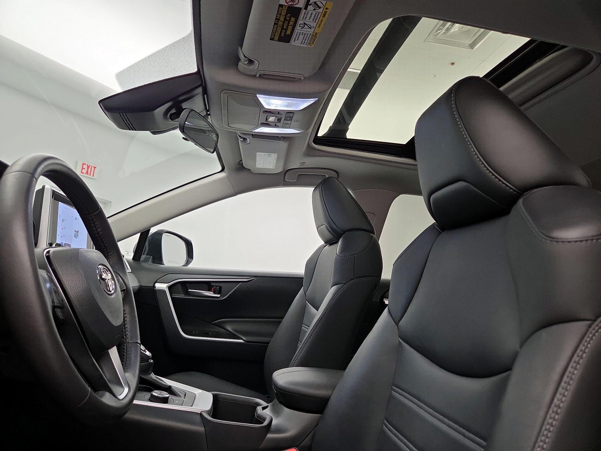 Thumbnail: 2023 Toyota RAV4 - 19