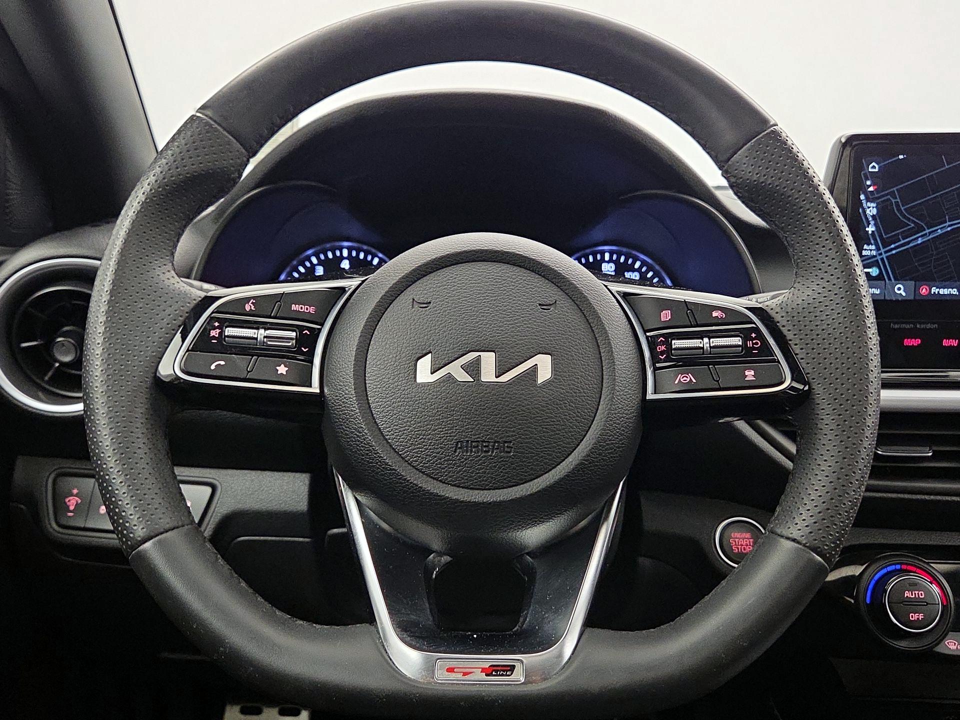 Thumbnail: 2023 Kia Forte - 10