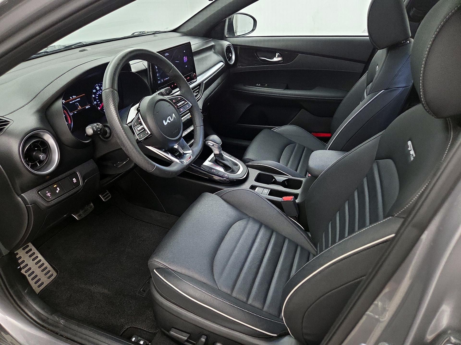Thumbnail: 2023 Kia Forte - 11
