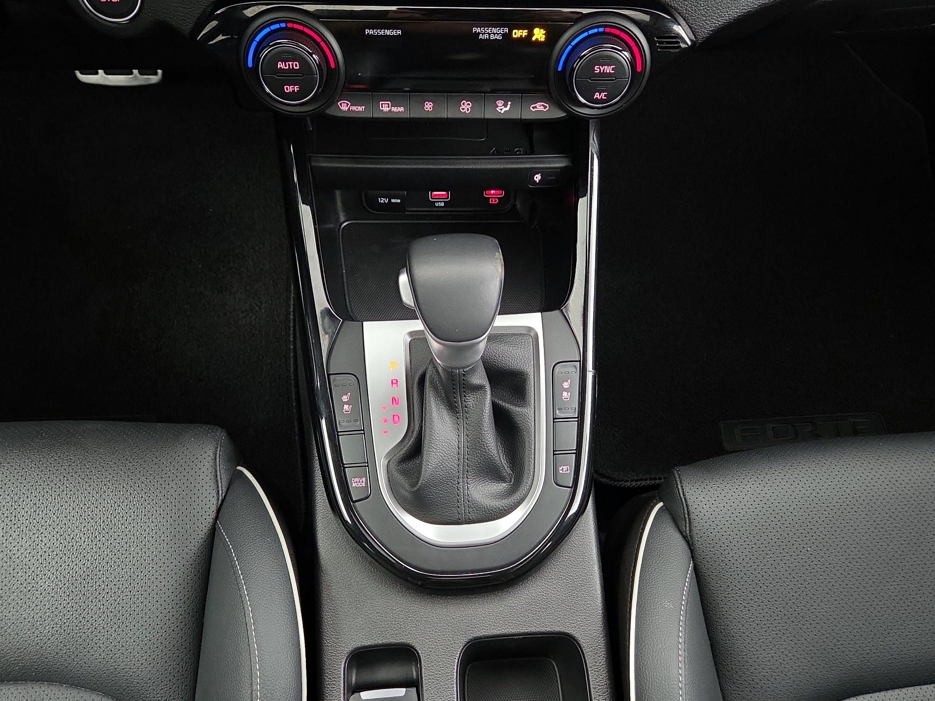 Thumbnail: 2023 Kia Forte - 18