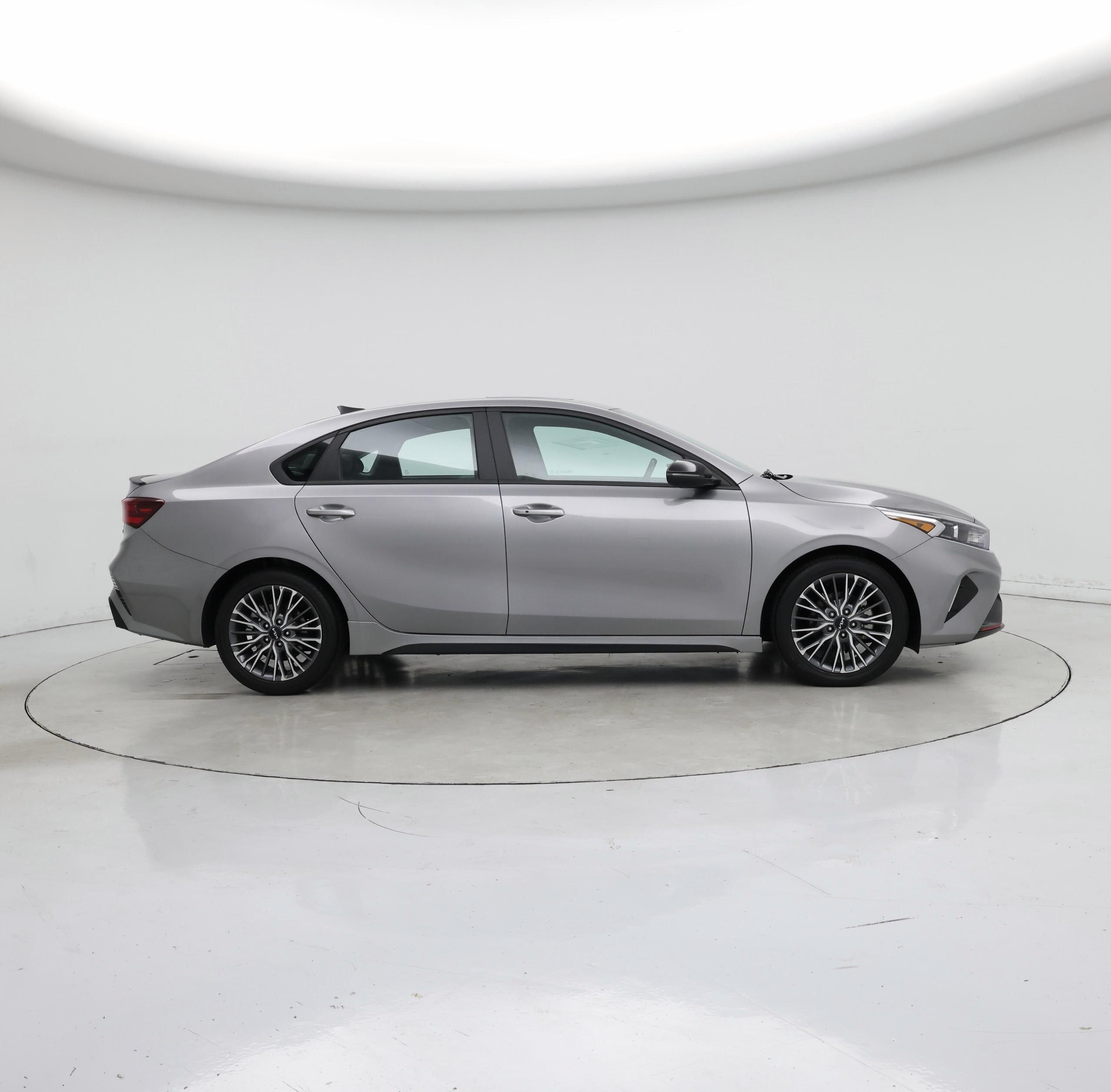 Thumbnail: 2023 Kia Forte - 7