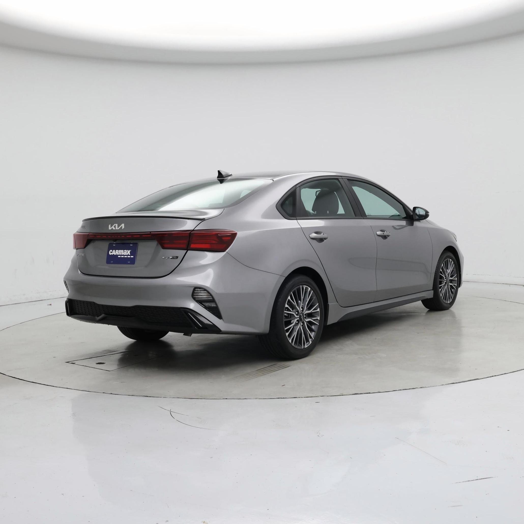Thumbnail: 2023 Kia Forte - 8
