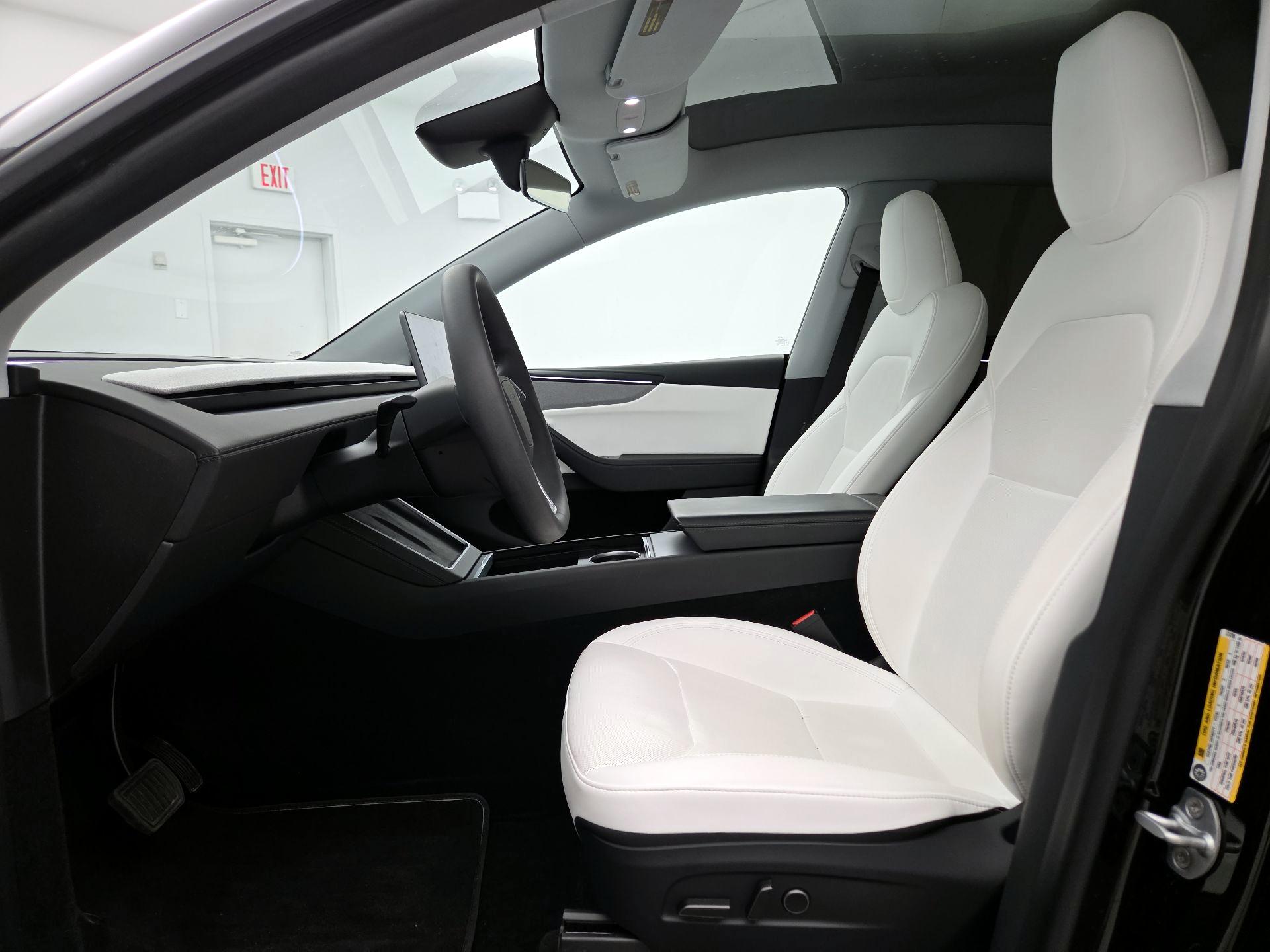 Thumbnail: 2026 Tesla Model Y - 11